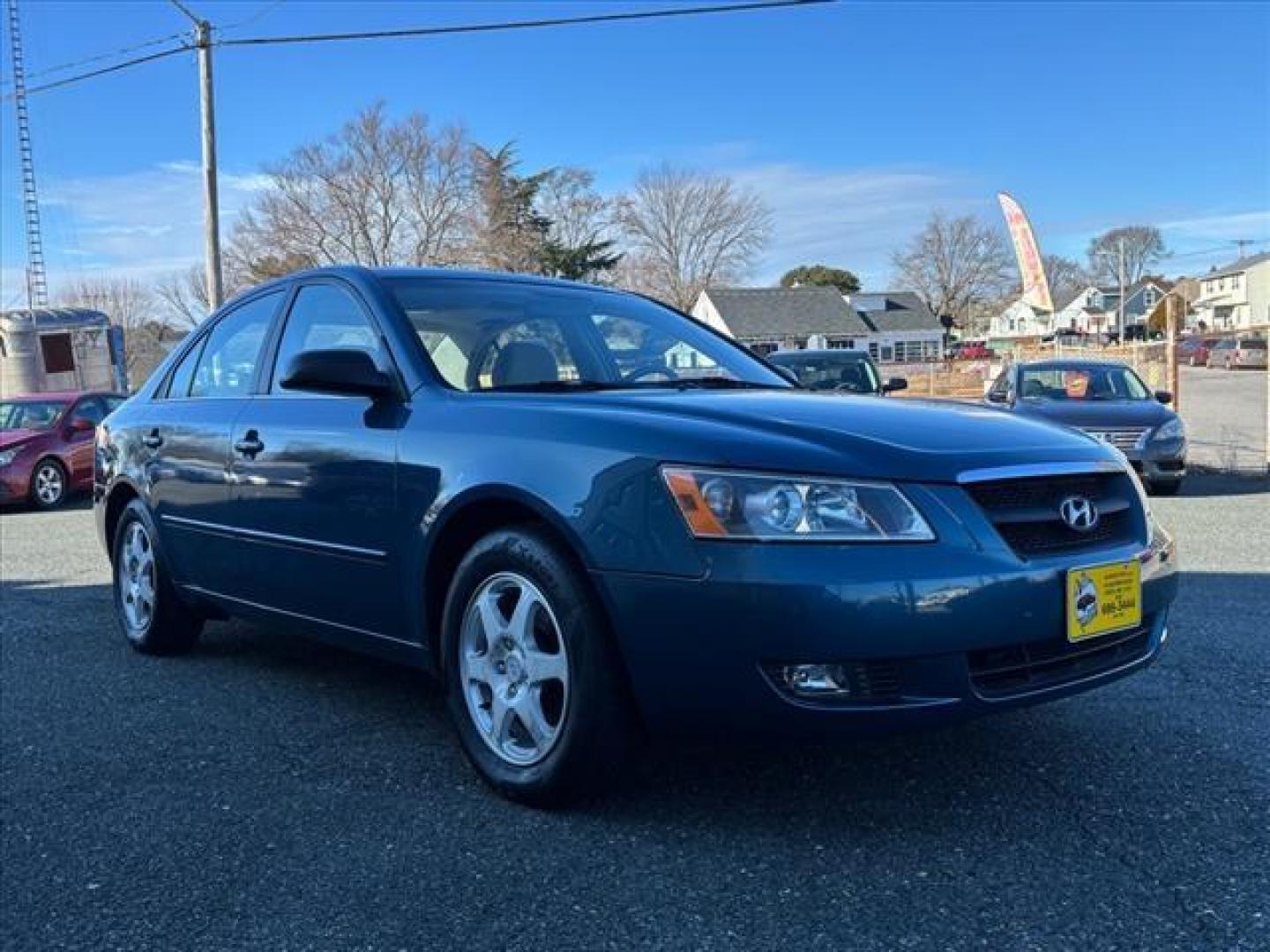 2006 Blue Hyundai SONATA GLS (5NPEU46C46H) with an 2.4L 4 Cylinder Fuel Injected engine, Automatic transmission, located at 50 Eastern Blvd., Essex, MD, 21221, (410) 686-3444, 39.304367, -76.484947 - Photo#6