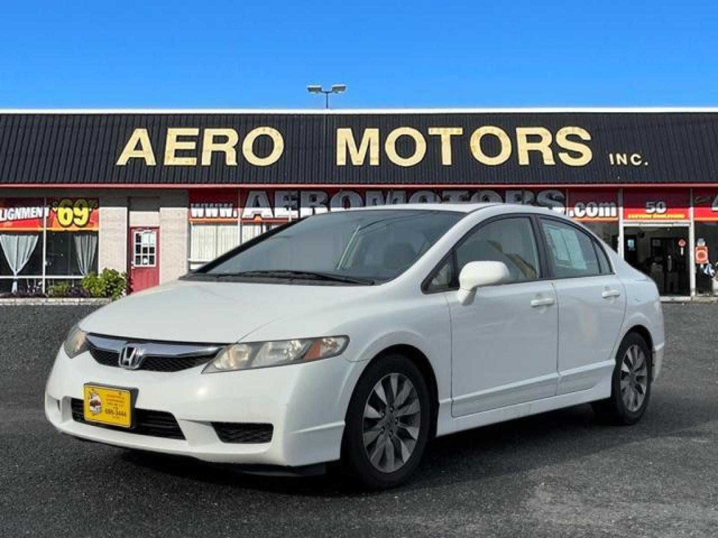 2011 White Honda Civic EX (2HGFA1F85BH) with an 1.8L 1.8L I4 140hp 128ft. lbs. Fuel Injected engine, 5-Speed Automatic transmission, located at 50 Eastern Blvd., Essex, MD, 21221, (410) 686-3444, 39.304367, -76.484947 - Photo#0