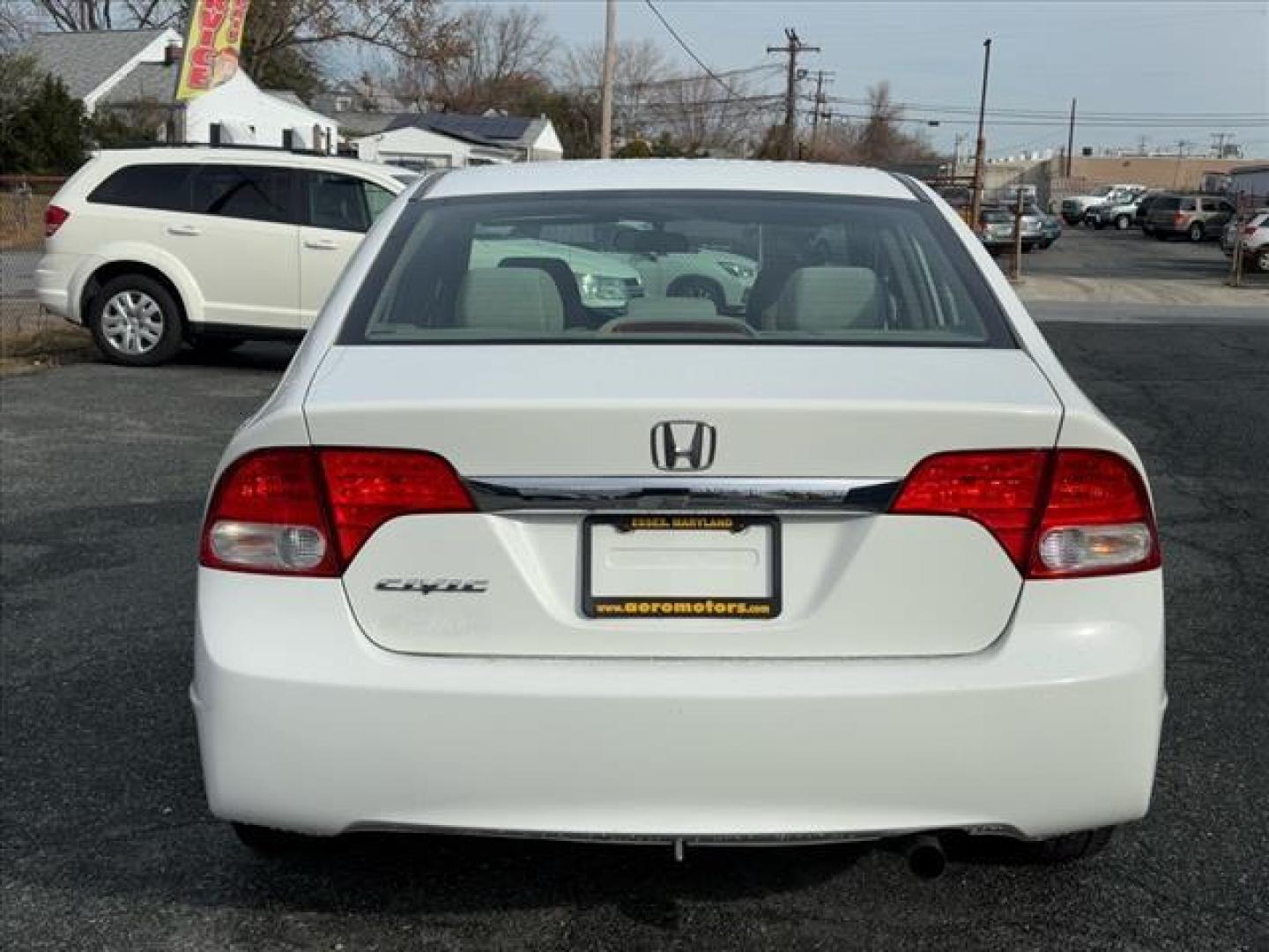 2011 White Honda Civic EX (2HGFA1F85BH) with an 1.8L 1.8L I4 140hp 128ft. lbs. Fuel Injected engine, 5-Speed Automatic transmission, located at 50 Eastern Blvd., Essex, MD, 21221, (410) 686-3444, 39.304367, -76.484947 - Photo#3