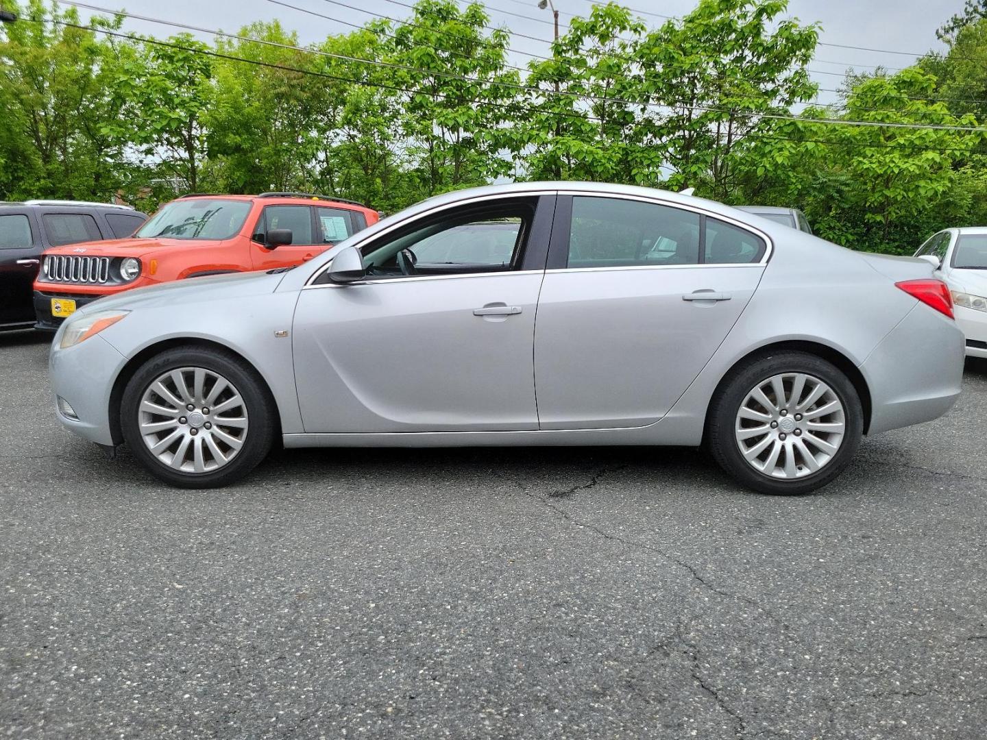 2011 Quicksilver Metallic - GAN /Ebony - AFA Buick Regal CXL RL4 (W04GS5EC2B1) with an ENGINE, 2.4L ECOTEC DOHC, 4-CYLINDER SIDI (SPARK IGNITION DIRECT INJECTION) WITH VVT (VARIABLE VALVE TIMING) engine, located at 50 Eastern Blvd., Essex, MD, 21221, (410) 686-3444, 39.304367, -76.484947 - Drive in style and comfort with this 2011 Buick Regal CXL RL4 sedan, an exemplar of automotive prestige and innovation. Limited in availability, this gem features a robust 2.4L ECOTEC DOHC, 4-cylinder SIDI engine complete with Spark Ignition Direct Injection and Variable Valve Timing for seamless po - Photo#6