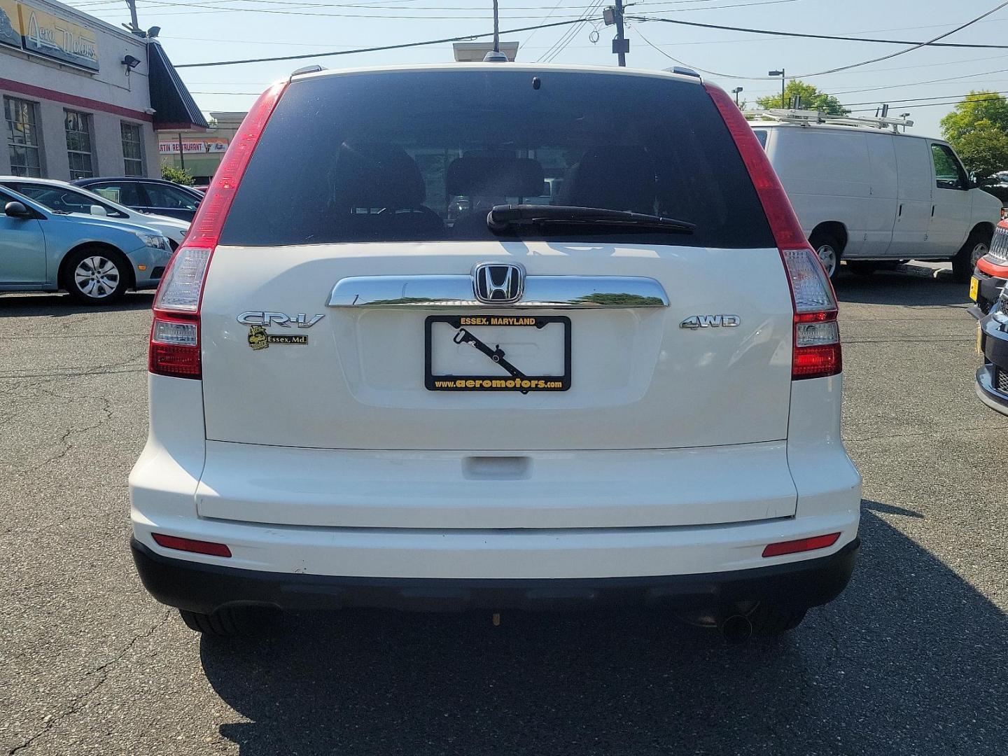 2011 Taffeta White - WH /Gray - GR Honda CR-V EX-L (5J6RE4H71BL) with an 2.4L DOHC MPFI 16-valve i-VTEC I4 engine engine, located at 50 Eastern Blvd., Essex, MD, 21221, (410) 686-3444, 39.304367, -76.484947 - Photo#4