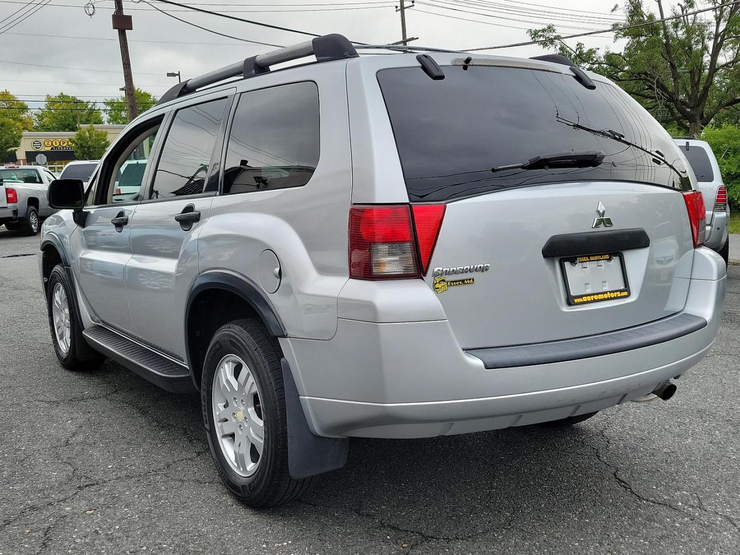 2007 Liquid Silver Metallic - A33 /Black - X Mitsubishi Endeavor LS (4A4MN21S67E) with an 3.8L SOHC SMPI 24-valve V6 engine engine, located at 50 Eastern Blvd., Essex, MD, 21221, (410) 686-3444, 39.304367, -76.484947 - Discover the perfect balance of power and reliability with this 2007 Mitsubishi Endeavor LS. Sculpted in an appealing silver exterior, this all-wheel-drive 4-door SUV is powered by a robust 3.8L SOHC SMPI 24-valve V6 engine that delivers captivating performance. This Mitsubishi Endeavor LS is renown - Photo#3