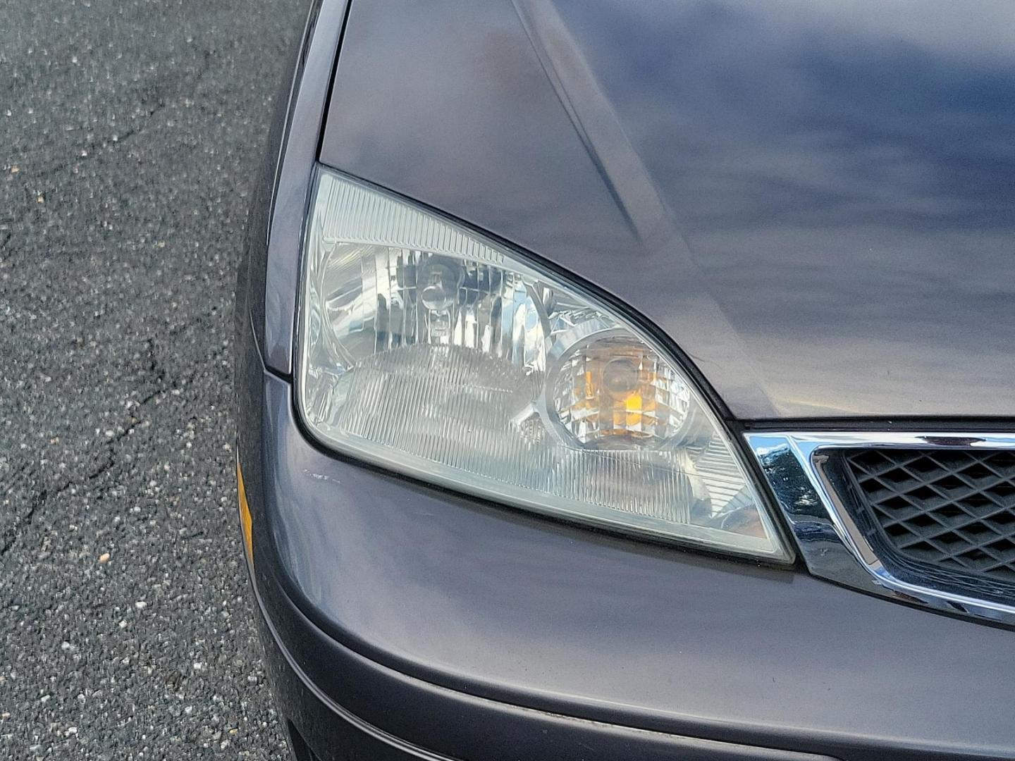 2007 Liquid Grey Metallic - CX /Dark Pebble/Light Pebble - P Ford Focus SES (1FAHP36N67W) with an 2.0L DOHC SMPI I4 DURATEC 20E ENGINE engine, located at 50 Eastern Blvd., Essex, MD, 21221, (410) 686-3444, 39.304367, -76.484947 - Step into excellent driving performance with this superb 2007 Ford Focus SES 4DR WGN SES *ltd avail*. Radiating in a stylish Liquid Grey Metallic - CX exterior, this vehicle boasts an immaculate Dark Pebble/Light Pebble - P interior that complements its overall aesthetic appeal. Powered by a robust - Photo#8