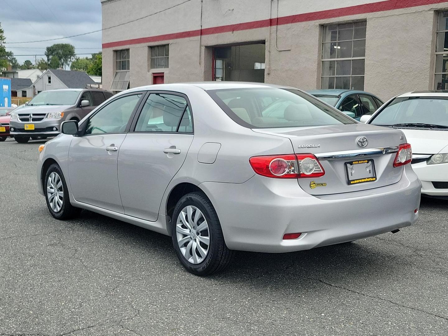 2012 Classic Silver Metallic - 1F7 /Ash - FB16 Toyota Corolla LE (2T1BU4EE1CC) with an 1.8L DOHC SFI 16-valve VVT-i I4 engine engine, located at 50 Eastern Blvd., Essex, MD, 21221, (410) 686-3444, 39.304367, -76.484947 - Introducing the sleek and dependable 2012 Toyota Corolla LE 4dr Sdn Auto LE (Natl), sporting a classic silver metallic - 1F7 exterior that accentuates its poised design. Nestled inside, the car features a clean and comfortable ash - FB16 interior, delivering a comfortable ride over any distance. Pow - Photo#3