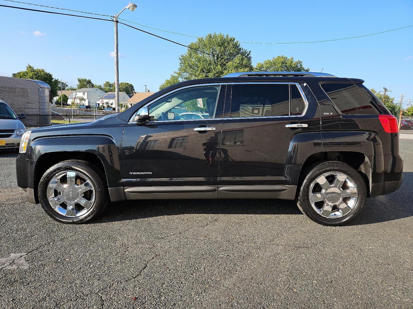 2010 Carbon Black Metallic - GAR /Jet Black - AFE GMC Terrain SLT-2 (2CTFLJEY6A6) with an ENGINE, 3.0L V6 SIDI (SPARK IGNITION DIRECT INJECTION) engine, located at 50 Eastern Blvd., Essex, MD, 21221, (410) 686-3444, 39.304367, -76.484947 - Immerse yourself in the ultimate driving experience with this 2010 GMC Terrain SLT-2. Exhibiting a sleek Carbon Black Metallic exterior complemented by a sophisticated Jet Black interior, this all-wheel drive is not only a feast for the eyes but also a beast on the road. The robust 3.0L V6 SIDI (Spa - Photo#6