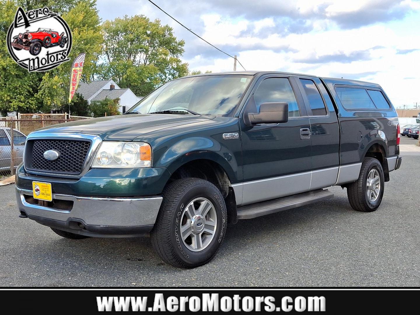 2007 Forest Green Metallic - GG /Black - B Ford F-150 XLT (1FTPX14V87F) with an 5.4L 24-VALVE EFI FFV V8 ENGINE engine, located at 50 Eastern Blvd., Essex, MD, 21221, (410) 686-3444, 39.304367, -76.484947 - Experience robust performance and rugged durability with our stunning 2007 Ford F-150, finished in a vibrant, green exterior that commands attention on the road! Engineered for longevity and reliability, this Ford model stands out in the full-size pickup truck segment, boasting commendable towing an - Photo#0