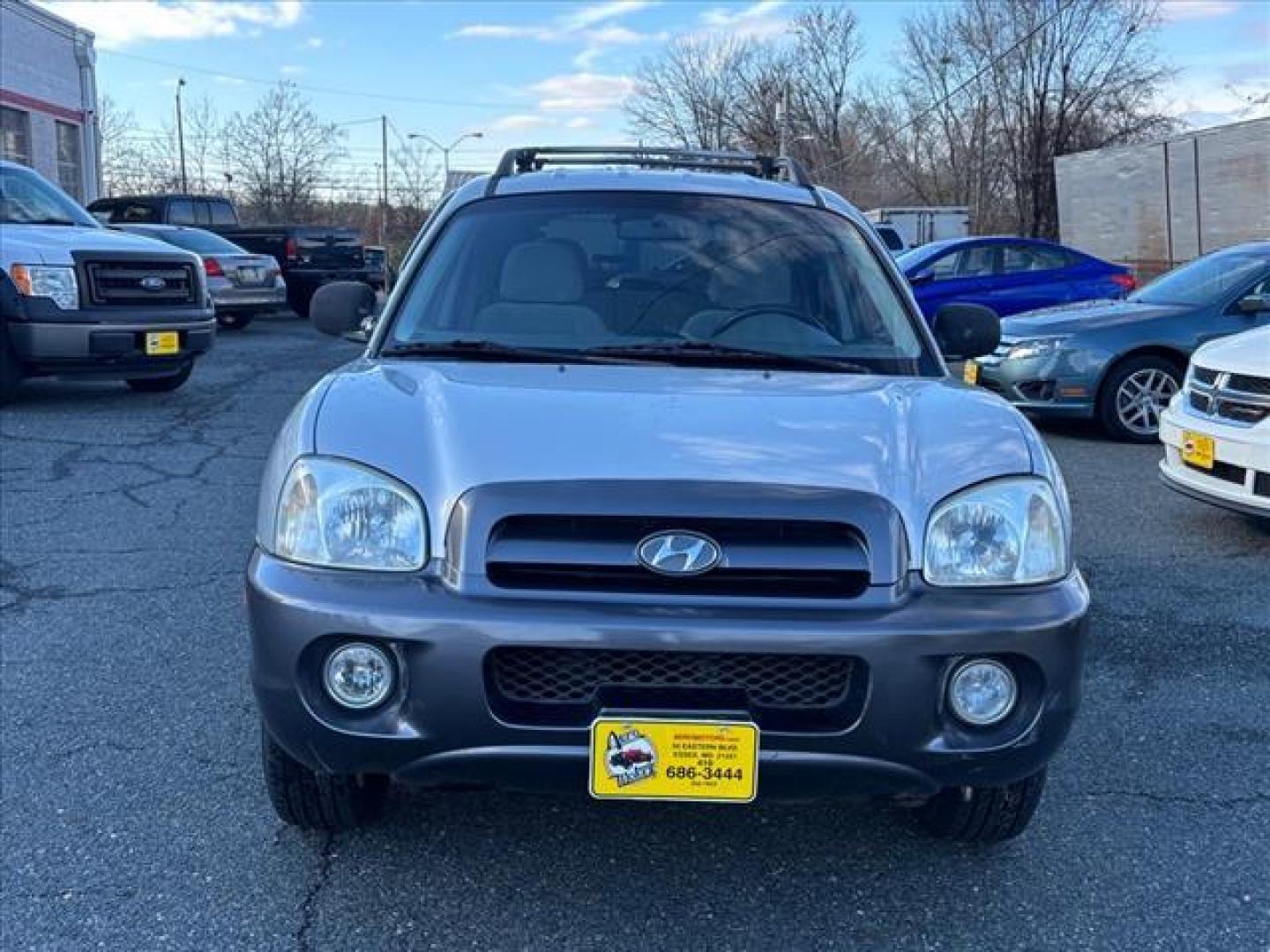 2005 Silver Hyundai SANTA FE GLS (KM8SC73D15U) with an 2.7L 6 Cylinder Fuel Injected engine, 4X4 transmission, located at 50 Eastern Blvd., Essex, MD, 21221, (410) 686-3444, 39.304367, -76.484947 - Photo#8