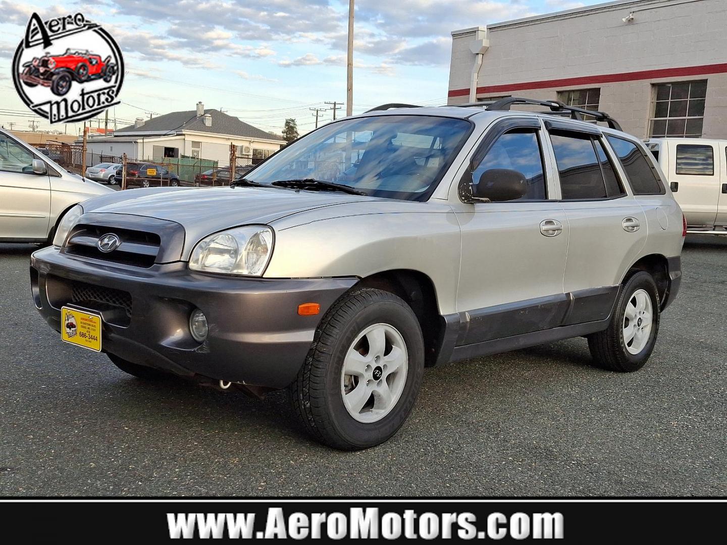 2005 Silver Hyundai SANTA FE GLS (KM8SC73D15U) with an 2.7L 6 Cylinder Fuel Injected engine, 4X4 transmission, located at 50 Eastern Blvd., Essex, MD, 21221, (410) 686-3444, 39.304367, -76.484947 - Photo#24