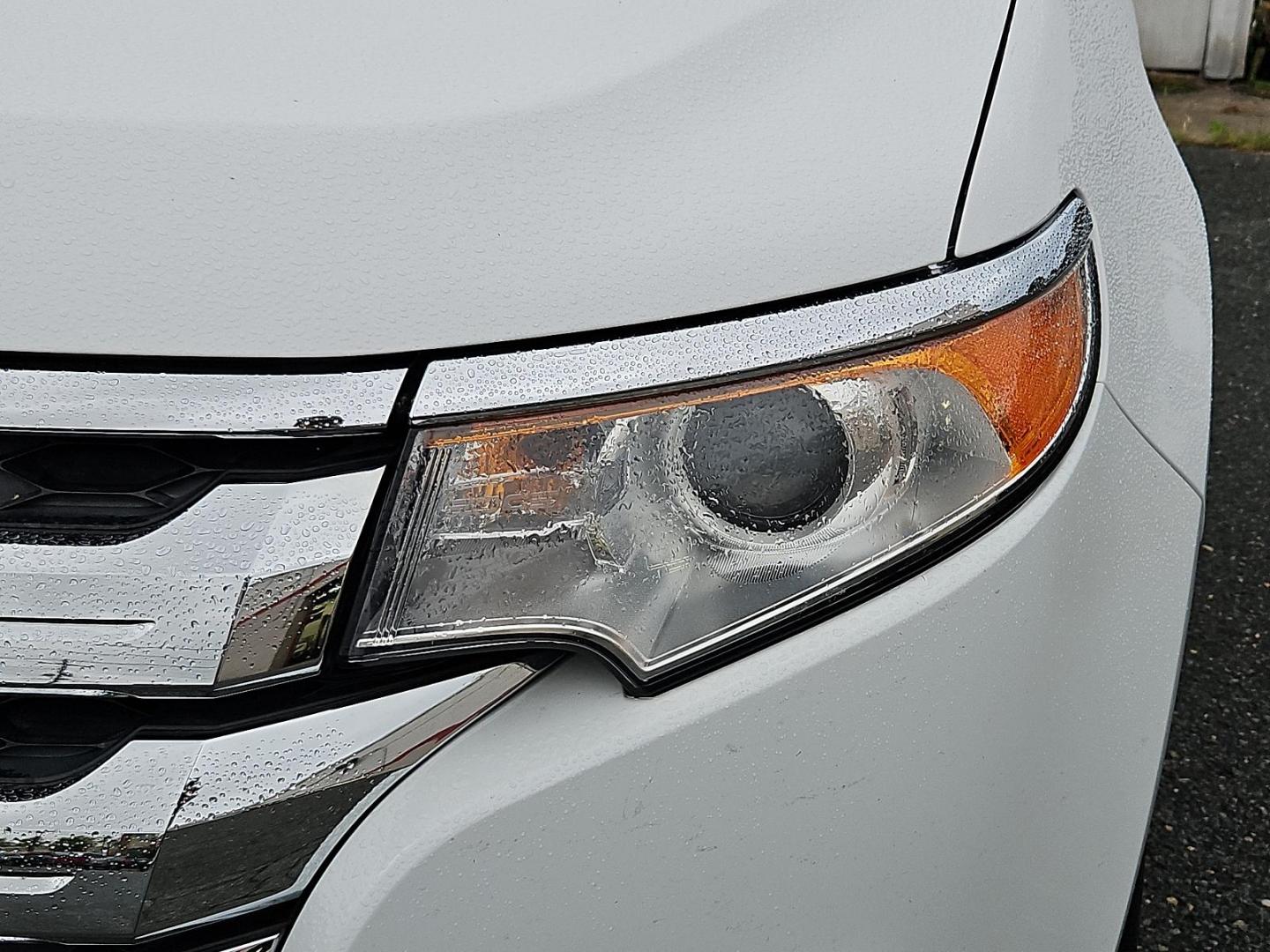 2014 Oxford White - YZ /Medium Light Stone - EL Ford Edge SE (2FMDK4GC8EB) with an ENGINE: 3.5L TI-VCT V6 engine, located at 50 Eastern Blvd., Essex, MD, 21221, (410) 686-3444, 39.304367, -76.484947 - Experience the pinnacle of practicality and performance with our 2014 Ford Edge SE 4dr AWD, adorned with a sleek white exterior. This robust SUV boasts a potent 3.5L Ti-VCT V6 engine - legendary for its reliability, smooth handling, and impressive power. The intelligent all-wheel drive system delive - Photo#8