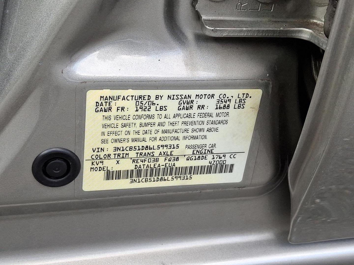 2006 Radium Metallic - KV9 /Taupe - C Nissan Sentra 1.8 S (3N1CB51D86L) with an 1.8L SMPI DOHC 16-valve 4-cyl engine engine, located at 50 Eastern Blvd., Essex, MD, 21221, (410) 686-3444, 39.304367, -76.484947 - Discover our exclusive 2006 Nissan Sentra 1.8 S. Designed to deliver performance, comfort, and style, this 4-dr sedan features an all-powerful 1.8L SMPI DOHC 16-valve 4-cylinder engine and an automatic transmission, ensuring a smooth and responsive ride. Wrapped in a majestic Radium Metallic exterio - Photo#21