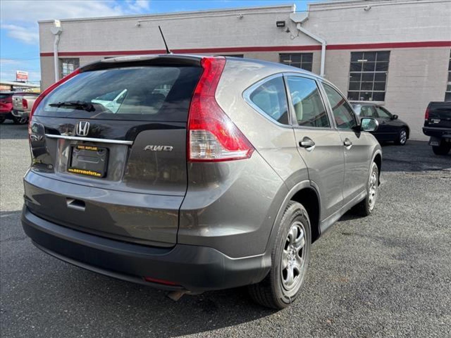 2014 Gray Honda CR-V LX (2HKRM4H34EH) with an 2.4L 4 Cylinder Sequential-Port F.I. engine, Automatic transmission, located at 50 Eastern Blvd., Essex, MD, 21221, (410) 686-3444, 39.304367, -76.484947 - Photo#5