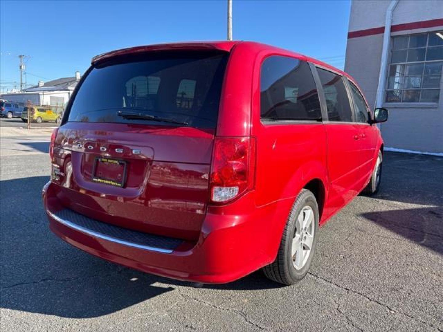 2013 Red Dodge Grand Caravan SE (2C4RDGBG3DR) with an 3.6L Pentastar 3.6L V6 283hp 260ft. lbs. Sequential-Port F.I. engine, 6-Speed Shiftable Automatic transmission, located at 50 Eastern Blvd., Essex, MD, 21221, (410) 686-3444, 39.304367, -76.484947 - Photo#5