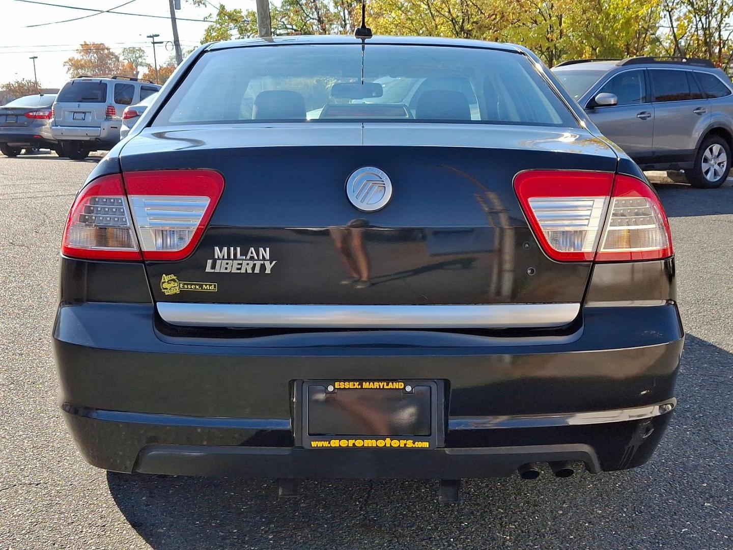 2009 Tuxedo Black Metallic - UH /Dark Charcoal - EW Mercury Milan (3MEHM07Z39R) with an 2.3L DOHC DURATEC I4 ENGINE engine, located at 50 Eastern Blvd., Essex, MD, 21221, (410) 686-3444, 39.304367, -76.484947 - Experience the right balance of style and performance with this 2009 Mercury Milan 4dr Sdn I4 FWD. Sporting a sleek black exterior, this vehicle delivers a sharp, commanding presence on the road. The heart of this Milan is its 2.3L DOHC Duratec I4 engine, designed for optimal performance and efficie - Photo#4