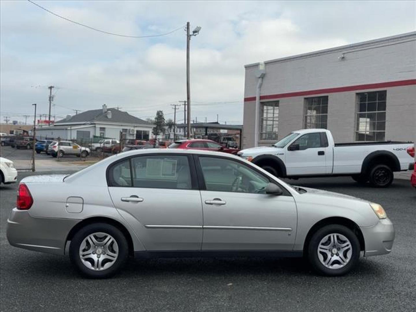 2006 Silver Chevrolet Malibu LS (1G1ZS51F36F) with an 2.2L 4 Cylinder Fuel Injected engine, Automatic transmission, located at 50 Eastern Blvd., Essex, MD, 21221, (410) 686-3444, 39.304367, -76.484947 - Photo#5