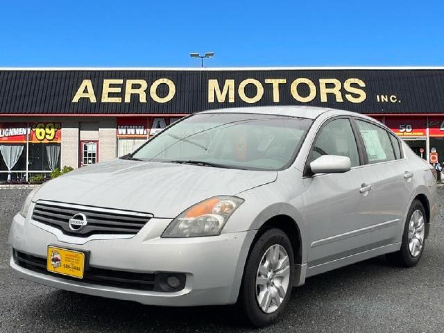 2009 Silver Nissan Altima 2.5 S (1N4AL21E89N) with an 2.5L 4 Cylinder Sequential Fuel Injection engine, CVT transmission, located at 50 Eastern Blvd., Essex, MD, 21221, (410) 686-3444, 39.304367, -76.484947 - Photo#0