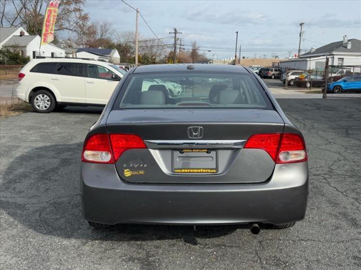 2009 Gray Honda Civic EX-L w/Navi (2HGFA16949H) with an 1.8L 1.8L I4 140hp 128ft. lbs. Fuel Injected engine, 5-Speed Automatic transmission, located at 50 Eastern Blvd., Essex, MD, 21221, (410) 686-3444, 39.304367, -76.484947 - Photo#3