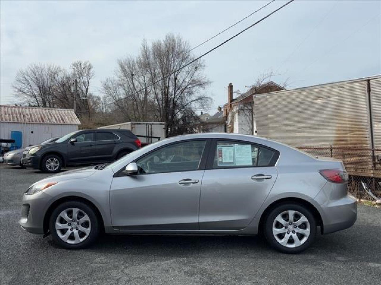 2013 Gray Mazda Mazda3 i SV (JM1BL1TG6D1) with an 2.0L 4 Cylinder Fuel Injected engine, Automatic transmission, located at 50 Eastern Blvd., Essex, MD, 21221, (410) 686-3444, 39.304367, -76.484947 - Photo#1