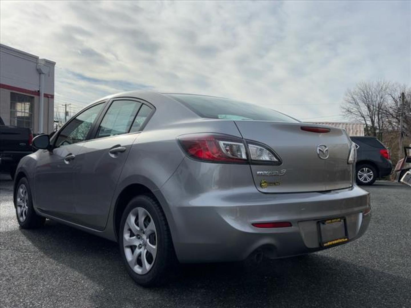 2013 Gray Mazda Mazda3 i SV (JM1BL1TG6D1) with an 2.0L 4 Cylinder Fuel Injected engine, Automatic transmission, located at 50 Eastern Blvd., Essex, MD, 21221, (410) 686-3444, 39.304367, -76.484947 - Photo#2