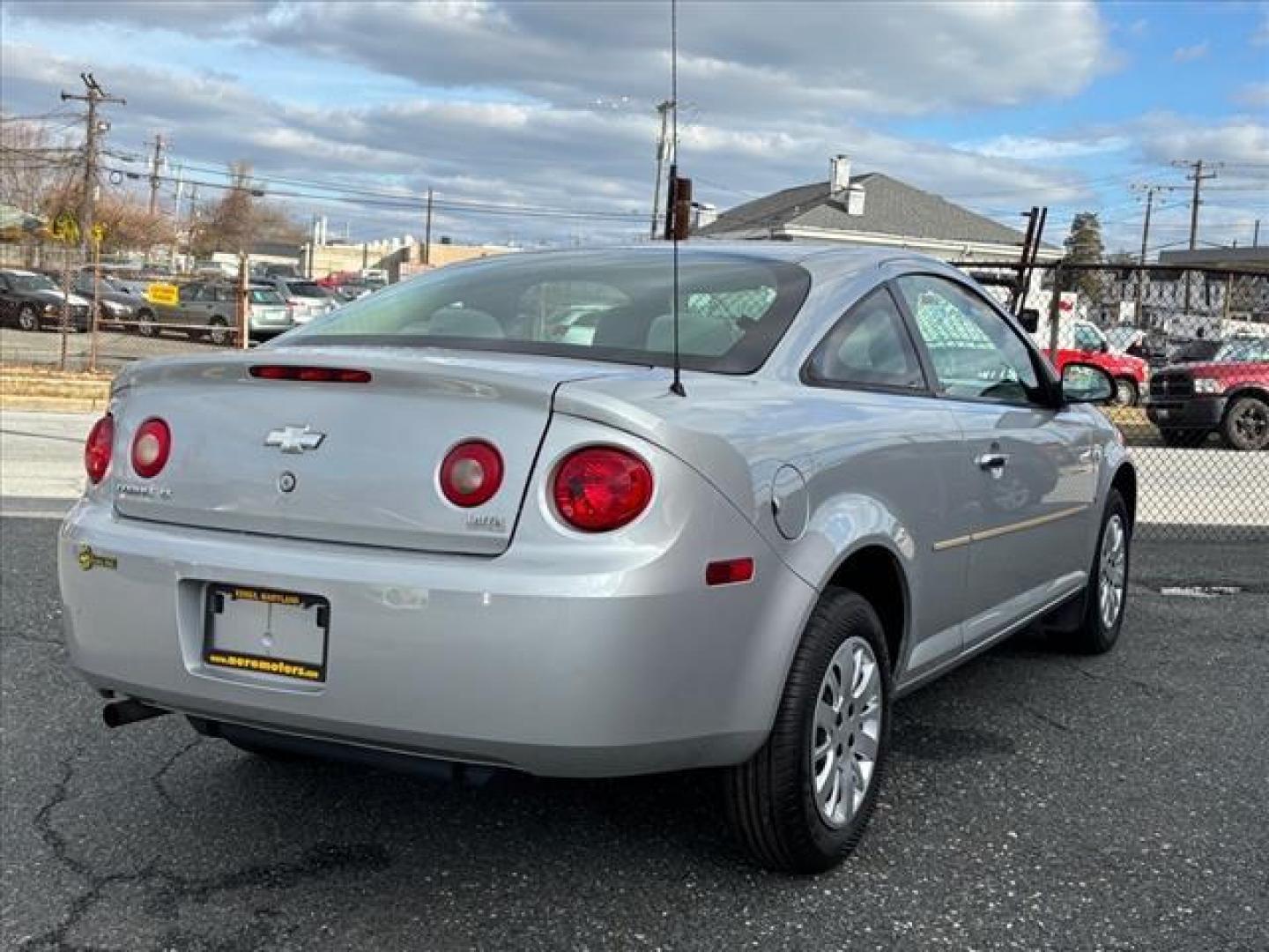 2007 Silver Chevrolet Cobalt LT (1G1AL15F277) with an 2.2L 4 Cylinder Sequential Fuel Injection engine, 4DR transmission, located at 50 Eastern Blvd., Essex, MD, 21221, (410) 686-3444, 39.304367, -76.484947 - Photo#4