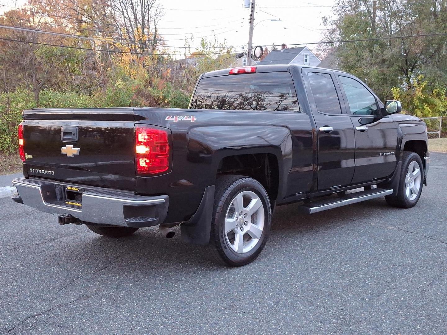 2015 Black Chevrolet Silverado 1500 (1GCVKPEC2FZ) with an 5.3L 8 Cylinder Fuel Injected engine, AT4X4 transmission, located at 50 Eastern Blvd., Essex, MD, 21221, (410) 686-3444, 39.304367, -76.484947 - Photo#3