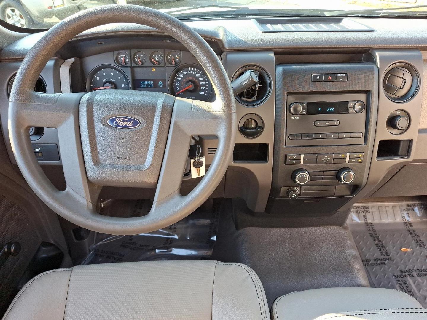 2009 Brilliant Silver Clearcoat Metallic Ford F-150 XL (1FTRF12819K) with an 4.6L 4.6L 3V V8 292hp 320ft. lbs. Sequential-Port F.I. engine, 6-Speed Automatic transmission, located at 50 Eastern Blvd., Essex, MD, 21221, (410) 686-3444, 39.304367, -76.484947 - Photo#29