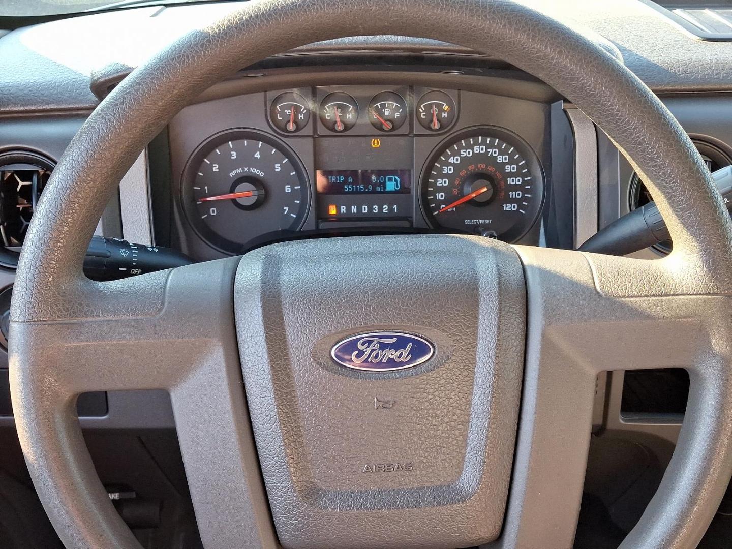 2009 Brilliant Silver Clearcoat Metallic Ford F-150 XL (1FTRF12819K) with an 4.6L 4.6L 3V V8 292hp 320ft. lbs. Sequential-Port F.I. engine, 6-Speed Automatic transmission, located at 50 Eastern Blvd., Essex, MD, 21221, (410) 686-3444, 39.304367, -76.484947 - Photo#35