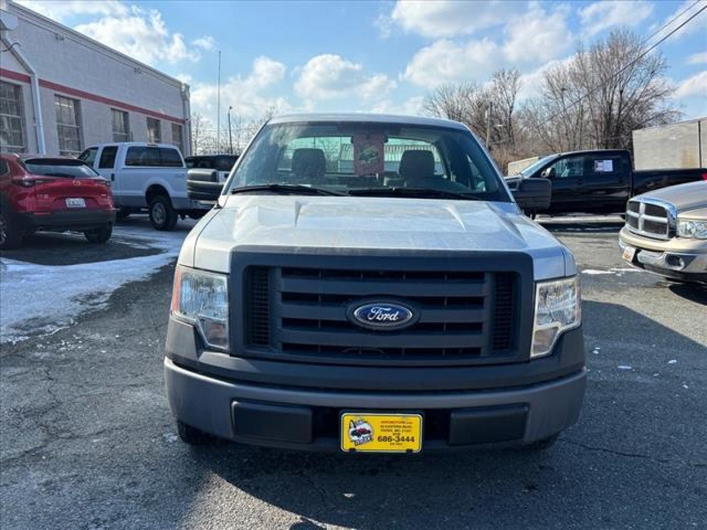 2009 Brilliant Silver Clearcoat Metallic Ford F-150 XL (1FTRF12819K) with an 4.6L 4.6L 3V V8 292hp 320ft. lbs. Sequential-Port F.I. engine, 6-Speed Automatic transmission, located at 50 Eastern Blvd., Essex, MD, 21221, (410) 686-3444, 39.304367, -76.484947 - Photo#7