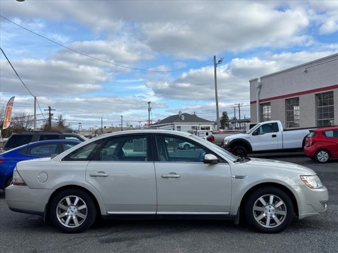 2008 Tan Ford Taurus SEL (1FAHP24WX8G) with an 3.5L 6 Cylinder Sequential-Port F.I. engine, Automatic transmission, located at 50 Eastern Blvd., Essex, MD, 21221, (410) 686-3444, 39.304367, -76.484947 - Photo#5