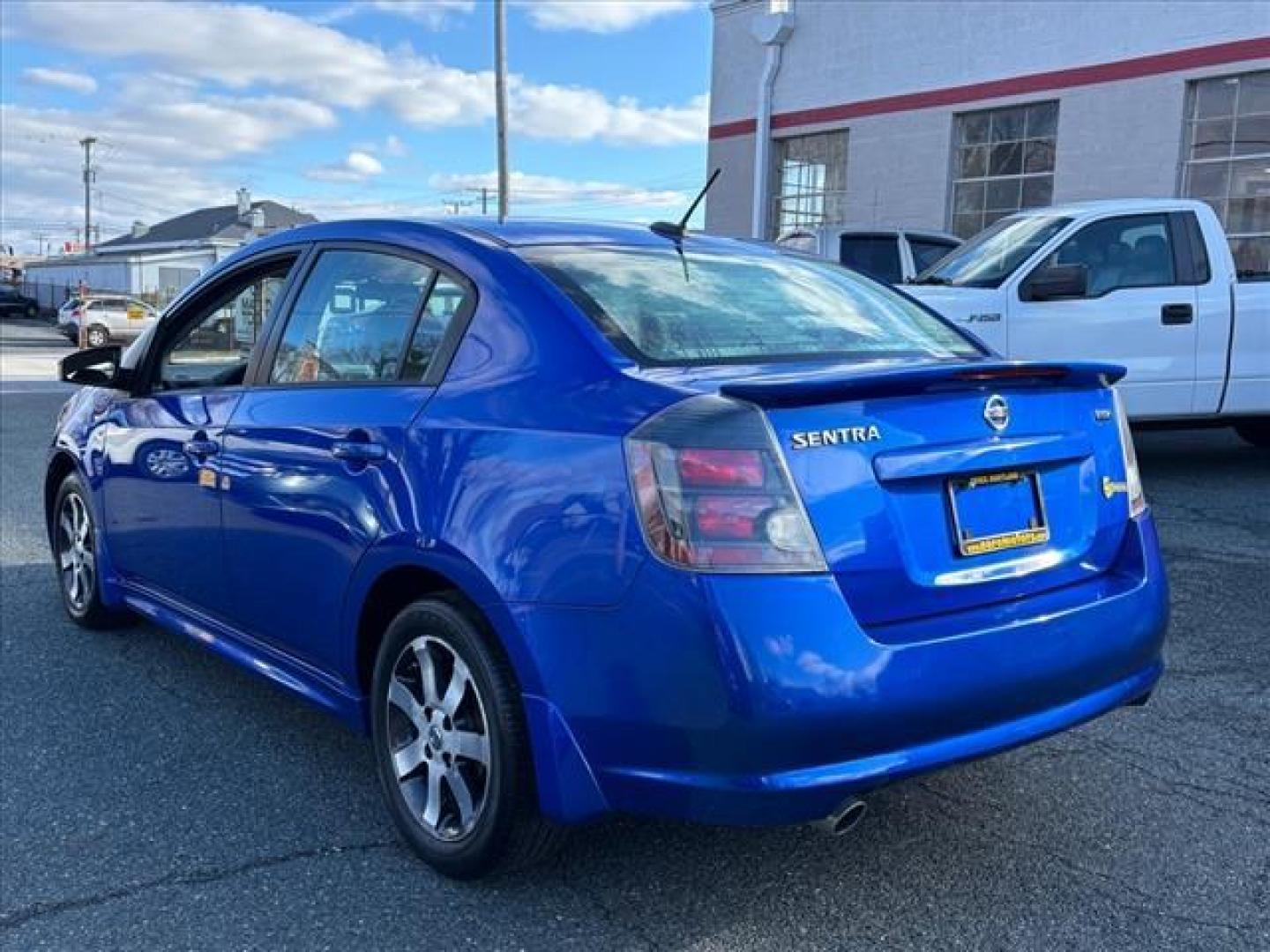 2012 Blue Nissan Sentra SE (3N1AB6AP4CL) with an 2.0L 4 Cylinder Sequential-Port F.I. engine, Automatic transmission, located at 50 Eastern Blvd., Essex, MD, 21221, (410) 686-3444, 39.304367, -76.484947 - Photo#2