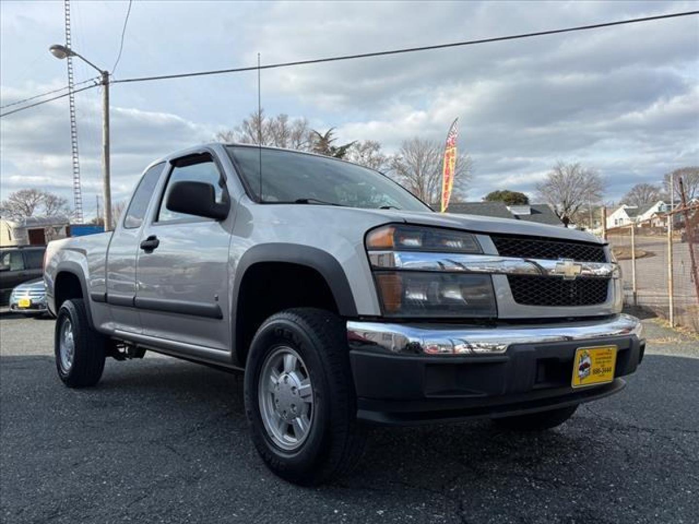 2007 Silver Chevrolet Colorado (1GCDT19E078) with an 3.7L 5 Cylinder Fuel Injected engine, Automatic transmission, located at 50 Eastern Blvd., Essex, MD, 21221, (410) 686-3444, 39.304367, -76.484947 - Photo#5