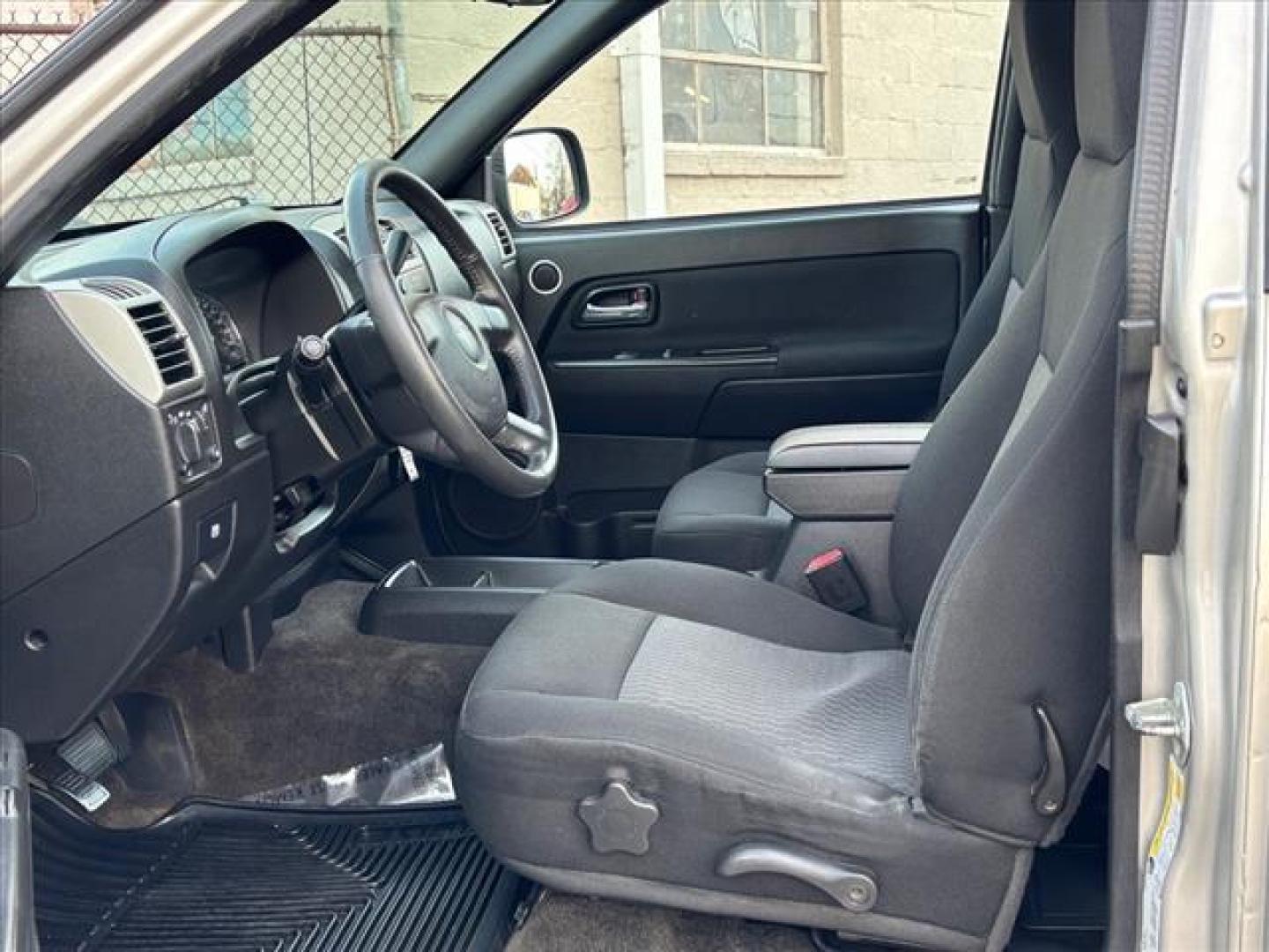 2007 Silver Chevrolet Colorado (1GCDT19E078) with an 3.7L 5 Cylinder Fuel Injected engine, Automatic transmission, located at 50 Eastern Blvd., Essex, MD, 21221, (410) 686-3444, 39.304367, -76.484947 - Photo#10