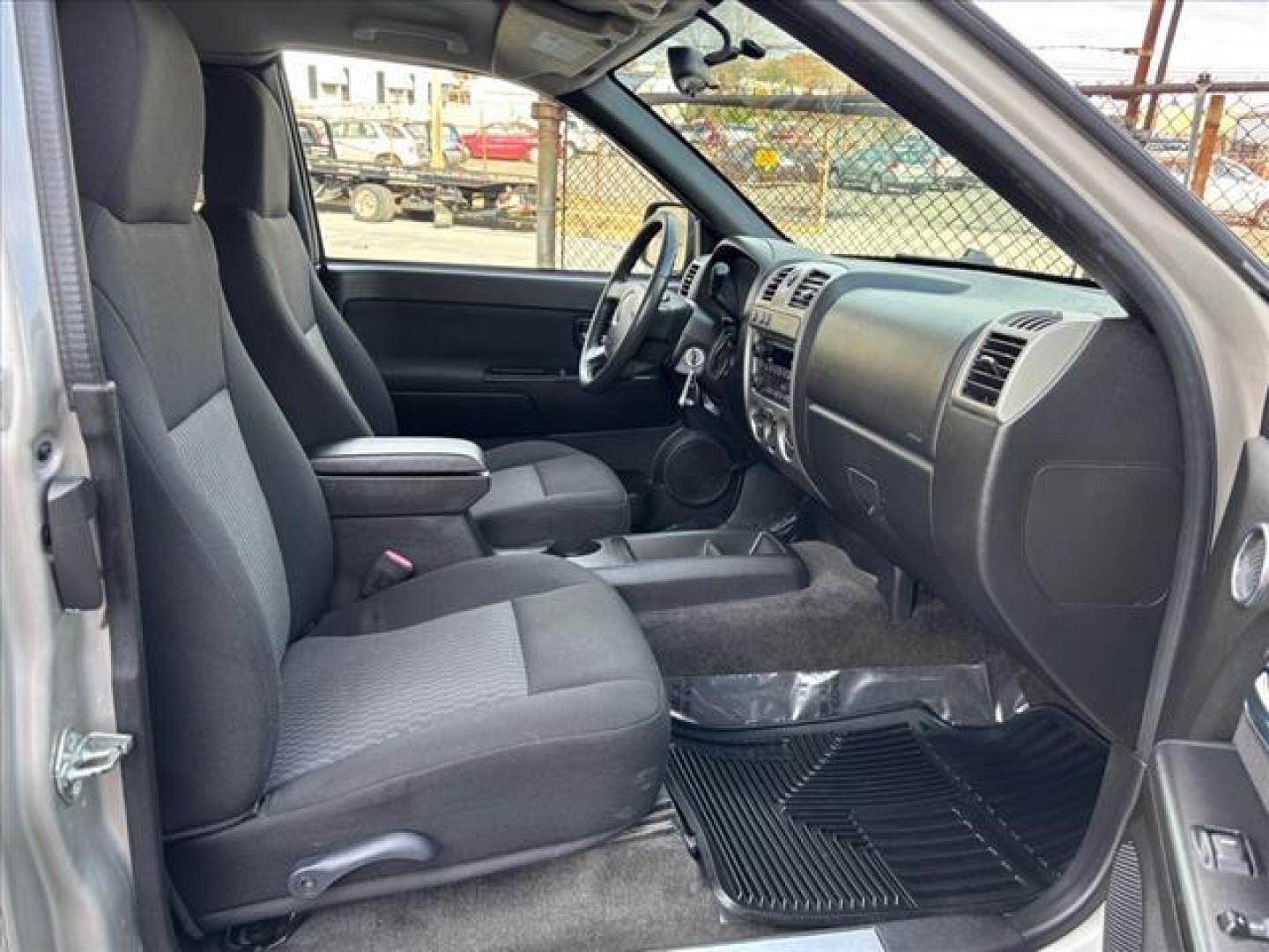 2007 Silver Chevrolet Colorado (1GCDT19E078) with an 3.7L 5 Cylinder Fuel Injected engine, Automatic transmission, located at 50 Eastern Blvd., Essex, MD, 21221, (410) 686-3444, 39.304367, -76.484947 - Photo#15