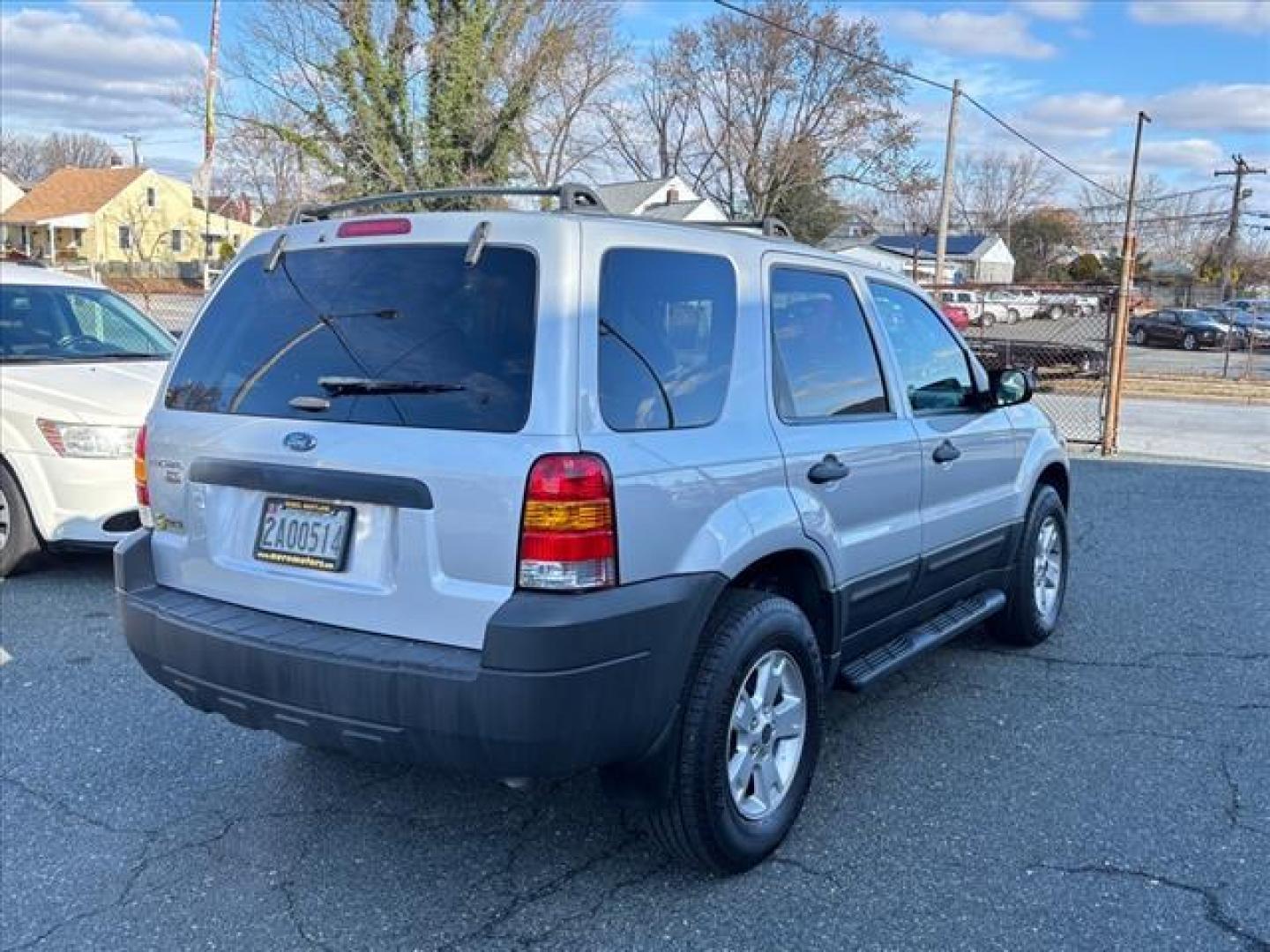 2005 Gray Ford Escape XLT (1FMYU93155K) with an 3.0L 6 Cylinder Fuel Injected engine, Automatic transmission, located at 50 Eastern Blvd., Essex, MD, 21221, (410) 686-3444, 39.304367, -76.484947 - Photo#5