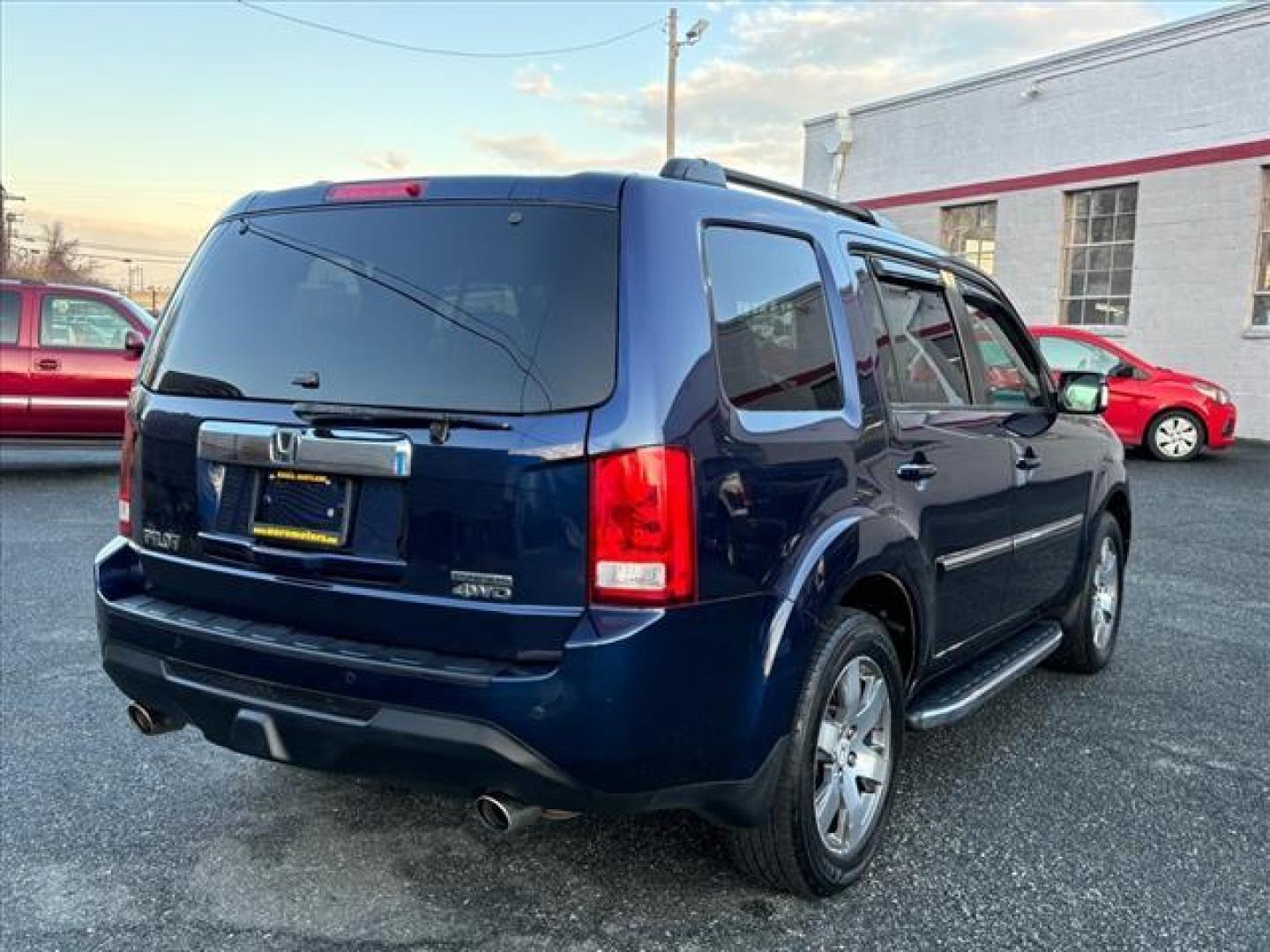 2013 Blue Honda Pilot Touring (5FNYF4H99DB) with an 3.5L 6 Cylinder Sequential-Port F.I. engine, AWD transmission, located at 50 Eastern Blvd., Essex, MD, 21221, (410) 686-3444, 39.304367, -76.484947 - Photo#5