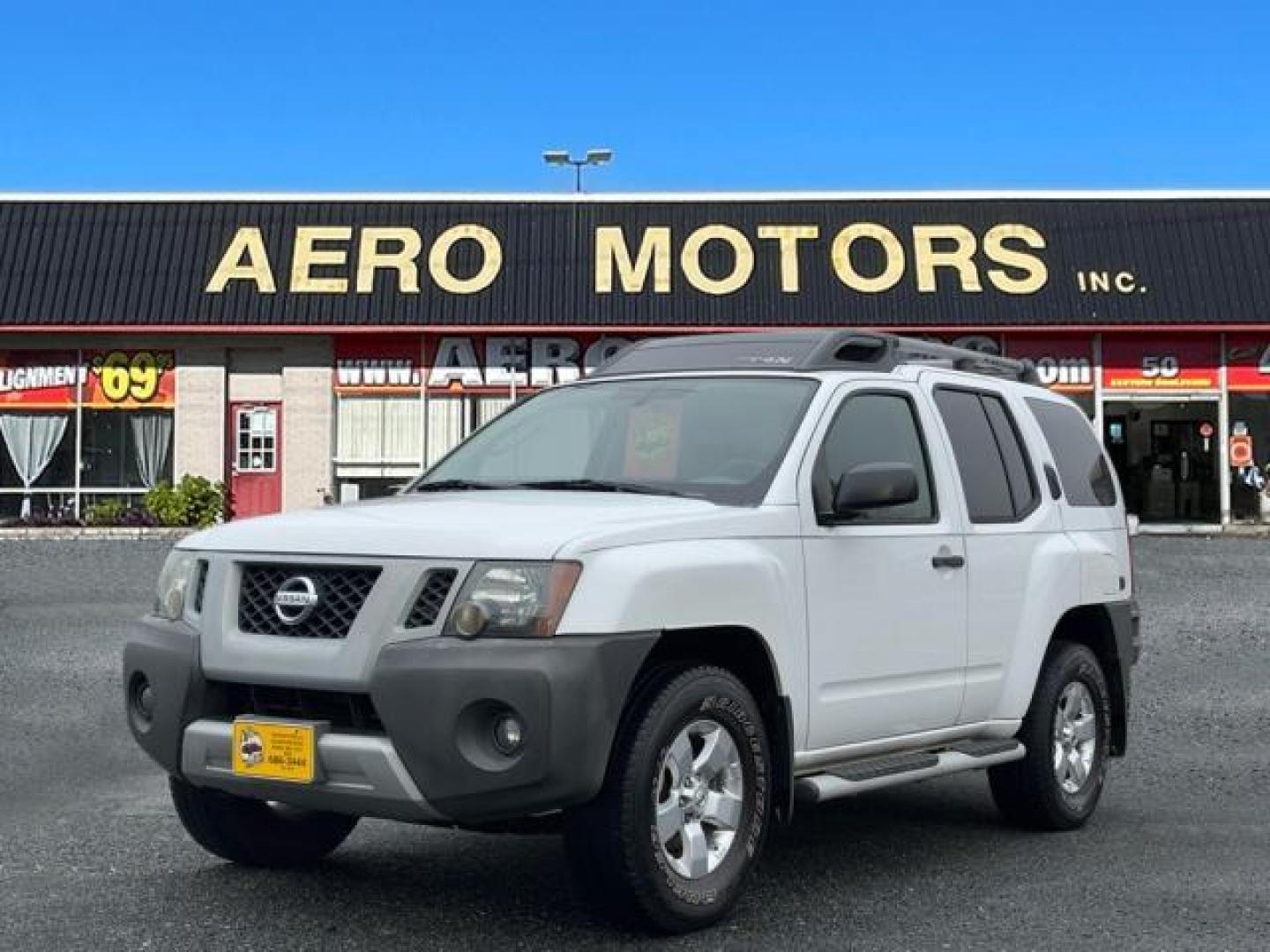 2010 White Nissan Xterra S (5N1AN0NW1AC) with an 4.0L 4.0L V6 261hp 281ft. lbs. Fuel Injected engine, 5-Speed Automatic transmission, located at 50 Eastern Blvd., Essex, MD, 21221, (410) 686-3444, 39.304367, -76.484947 - Photo#0