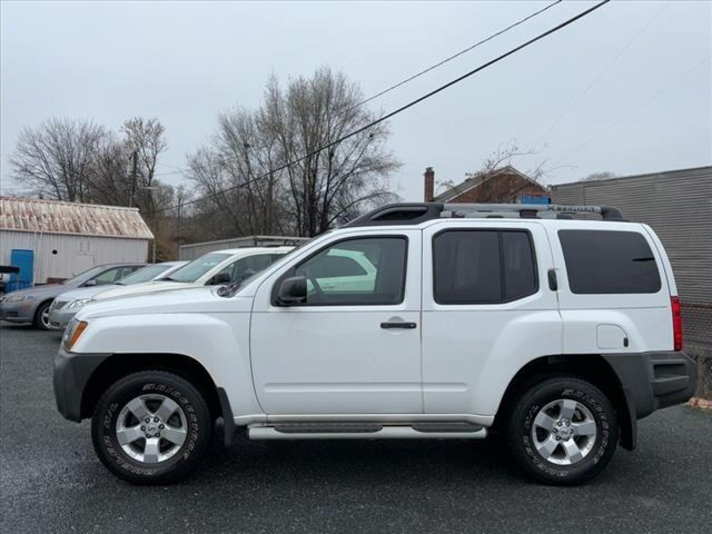 2010 White Nissan Xterra S (5N1AN0NW1AC) with an 4.0L 4.0L V6 261hp 281ft. lbs. Fuel Injected engine, 5-Speed Automatic transmission, located at 50 Eastern Blvd., Essex, MD, 21221, (410) 686-3444, 39.304367, -76.484947 - Photo#1