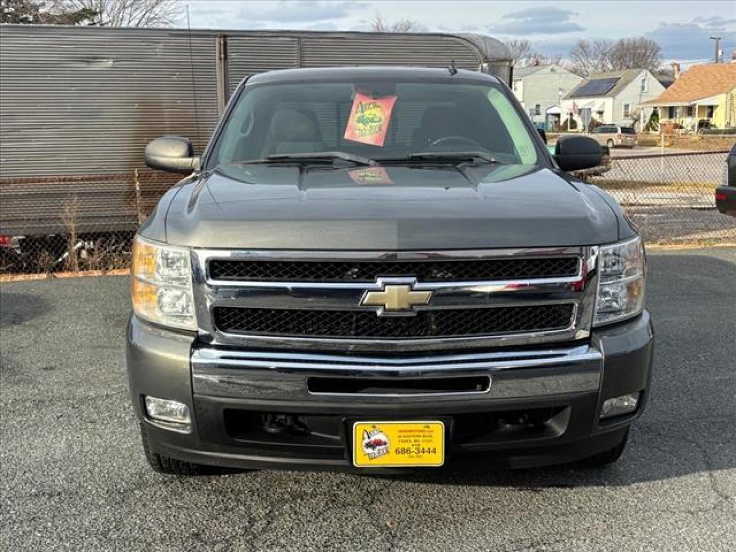 2011 Gray Chevrolet Silverado 1500 LT (1GCRKSE33BZ) with an 5.3L 8 Cylinder Sequential-Port F.I. engine, Automatic transmission, located at 50 Eastern Blvd., Essex, MD, 21221, (410) 686-3444, 39.304367, -76.484947 - Photo#8