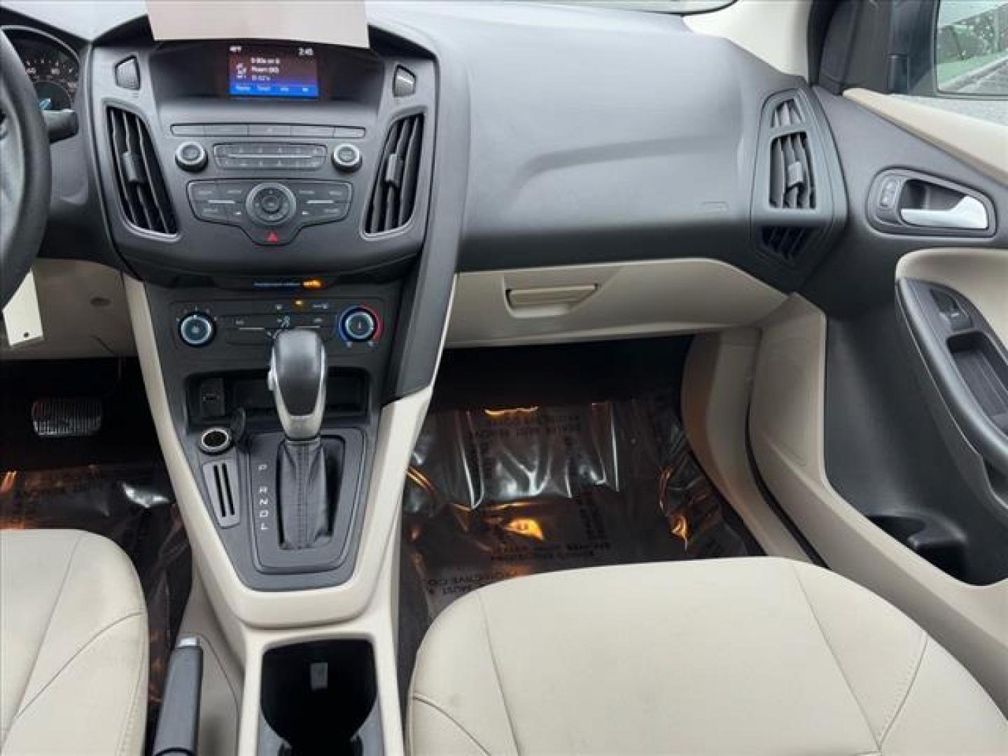 2018 Gray Ford Focus SE (1FADP3F26JL) with an 2.0L 4 Cylinder Fuel Injected engine, Automatic transmission, located at 50 Eastern Blvd., Essex, MD, 21221, (410) 686-3444, 39.304367, -76.484947 - Photo#16