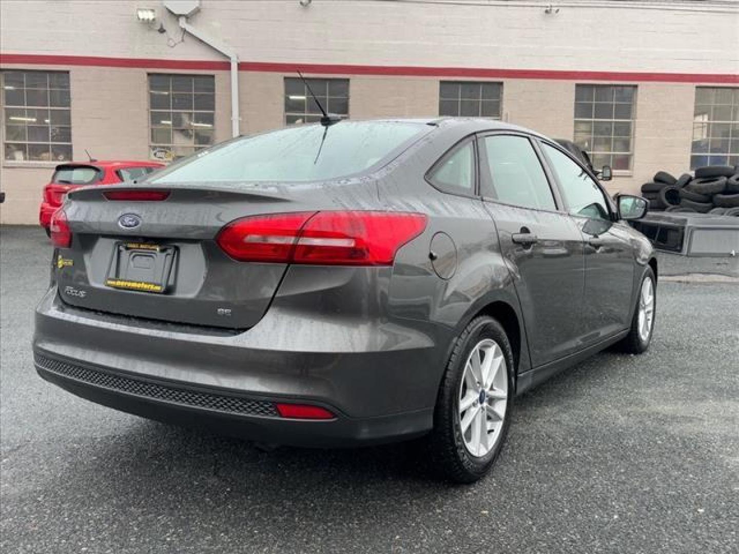 2018 Gray Ford Focus SE (1FADP3F26JL) with an 2.0L 4 Cylinder Fuel Injected engine, Automatic transmission, located at 50 Eastern Blvd., Essex, MD, 21221, (410) 686-3444, 39.304367, -76.484947 - Photo#5