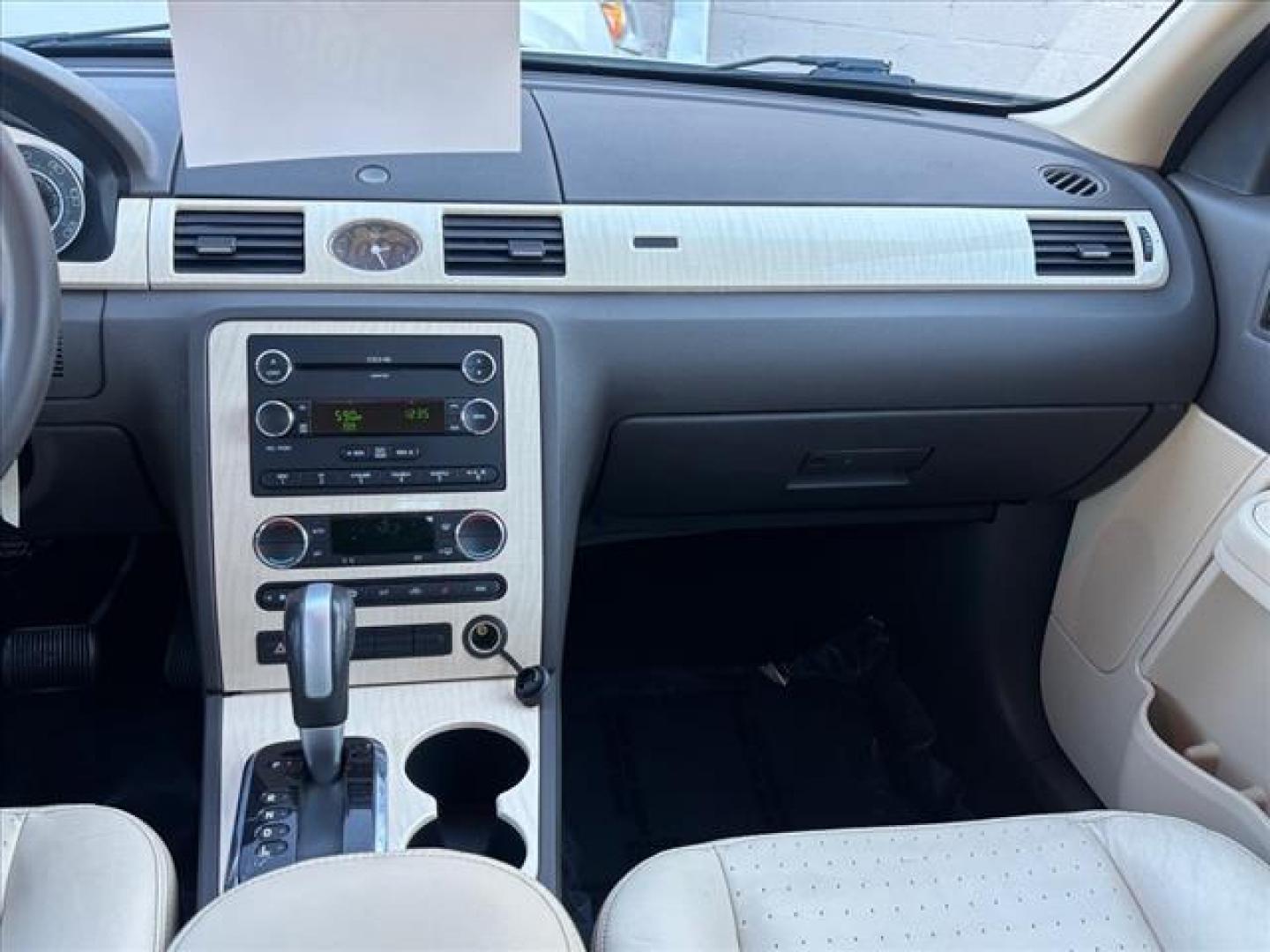 2008 White Mercury Sable Premier (1MEHM42W88G) with an 3.5L 6 Cylinder Fuel Injected engine, Automatic transmission, located at 50 Eastern Blvd., Essex, MD, 21221, (410) 686-3444, 39.304367, -76.484947 - Photo#13