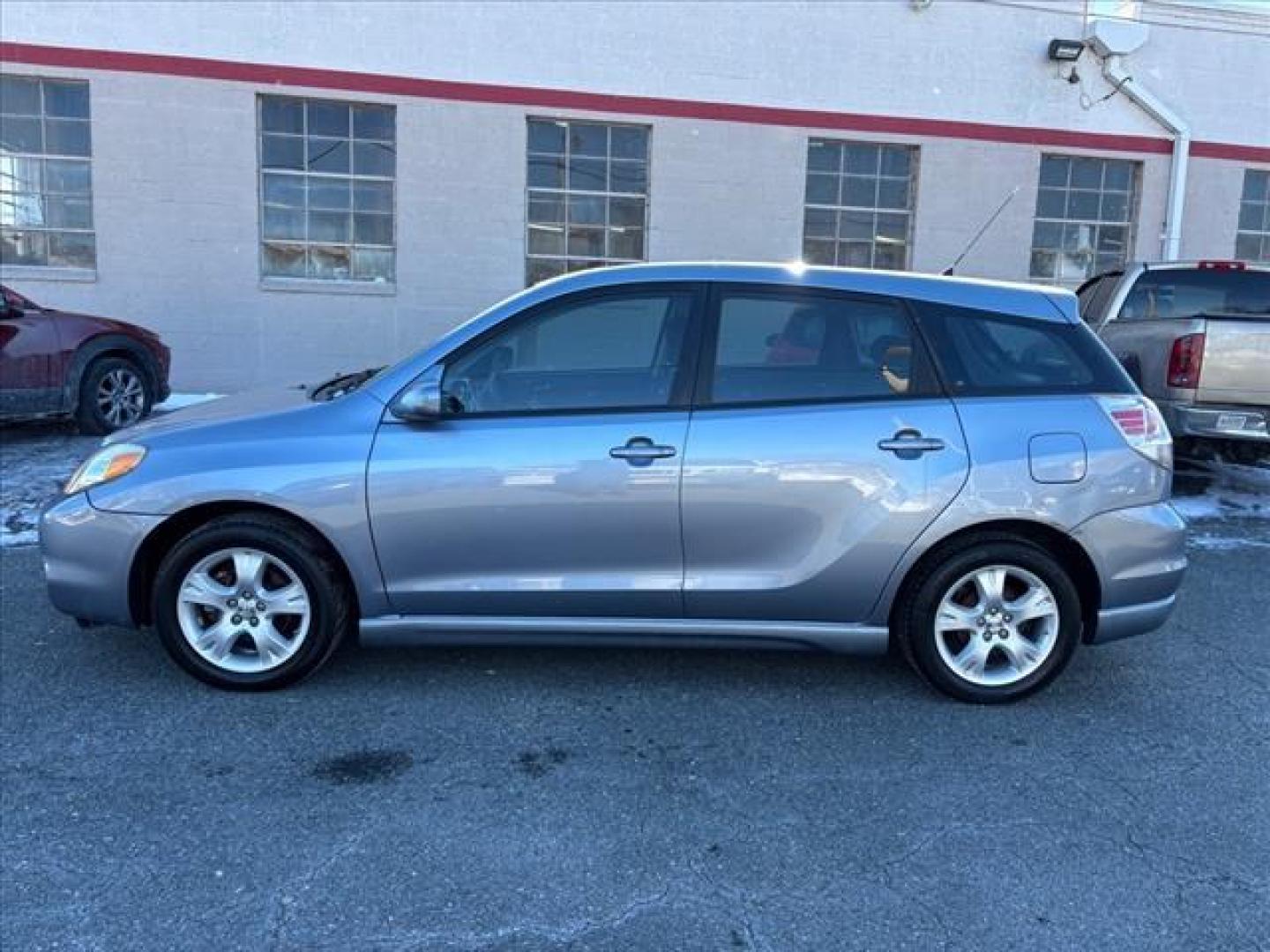 2008 Cosmic Blue Metallic Toyota Matrix XR (2T1KR30E88C) with an 1.8L 1.8L I4 126hp 122ft. lbs. Fuel Injected engine, 4-Speed Automatic transmission, located at 50 Eastern Blvd., Essex, MD, 21221, (410) 686-3444, 39.304367, -76.484947 - Photo#1