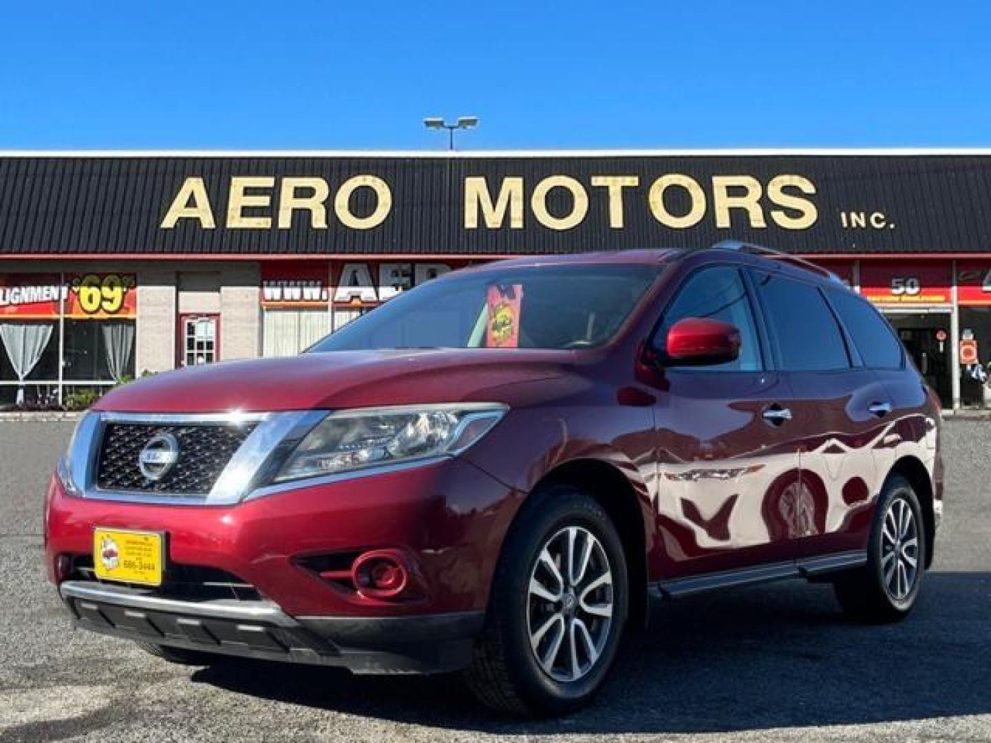 2014 Red Nissan Pathfinder SV (5N1AR2MM5EC) with an 3.5L 3.5L V6 260hp 240ft. lbs. Sequential-Port F.I. engine, CVT transmission, located at 50 Eastern Blvd., Essex, MD, 21221, (410) 686-3444, 39.304367, -76.484947 - Photo#0