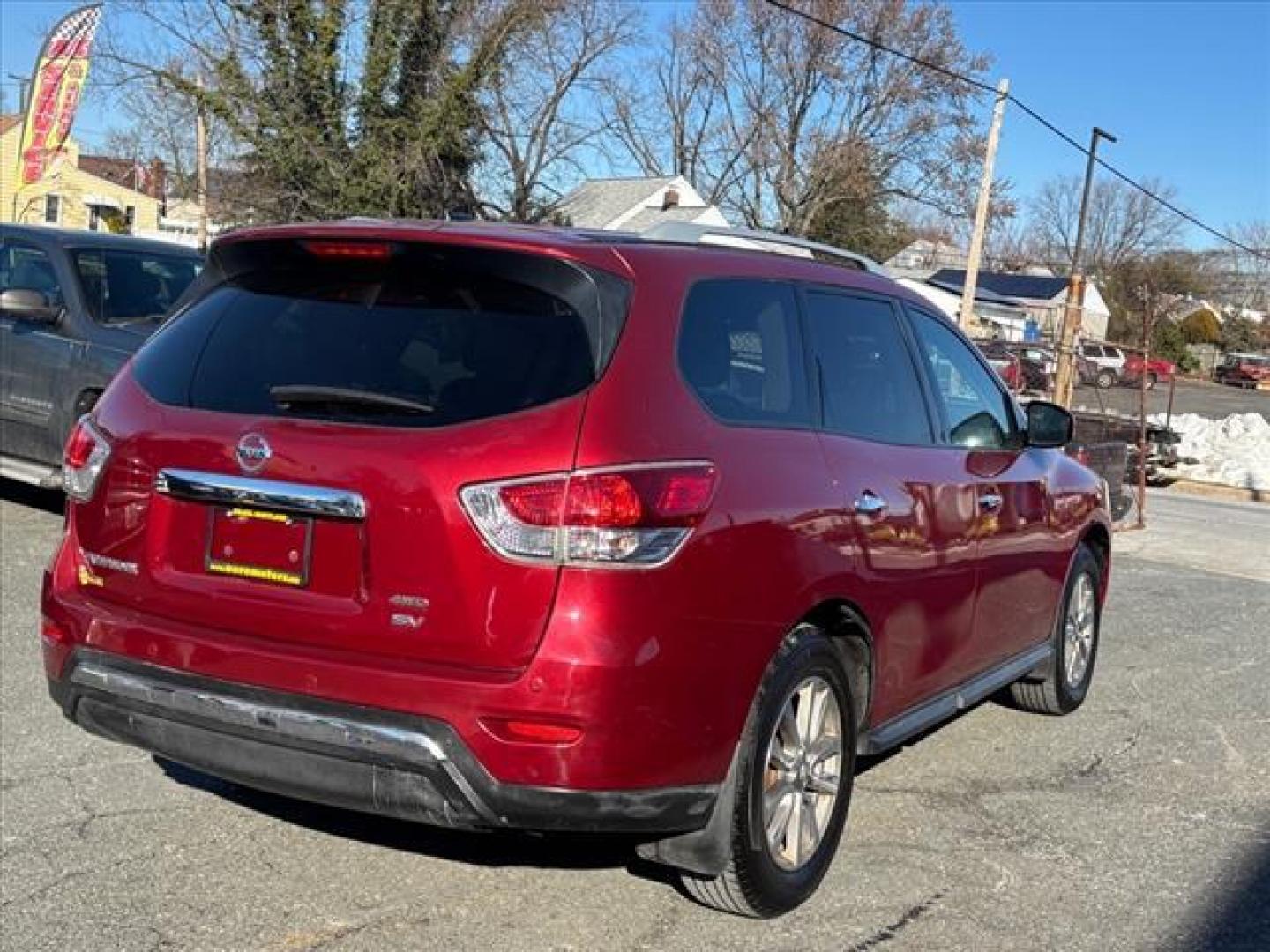 2014 Red Nissan Pathfinder SV (5N1AR2MM5EC) with an 3.5L 3.5L V6 260hp 240ft. lbs. Sequential-Port F.I. engine, CVT transmission, located at 50 Eastern Blvd., Essex, MD, 21221, (410) 686-3444, 39.304367, -76.484947 - Photo#5