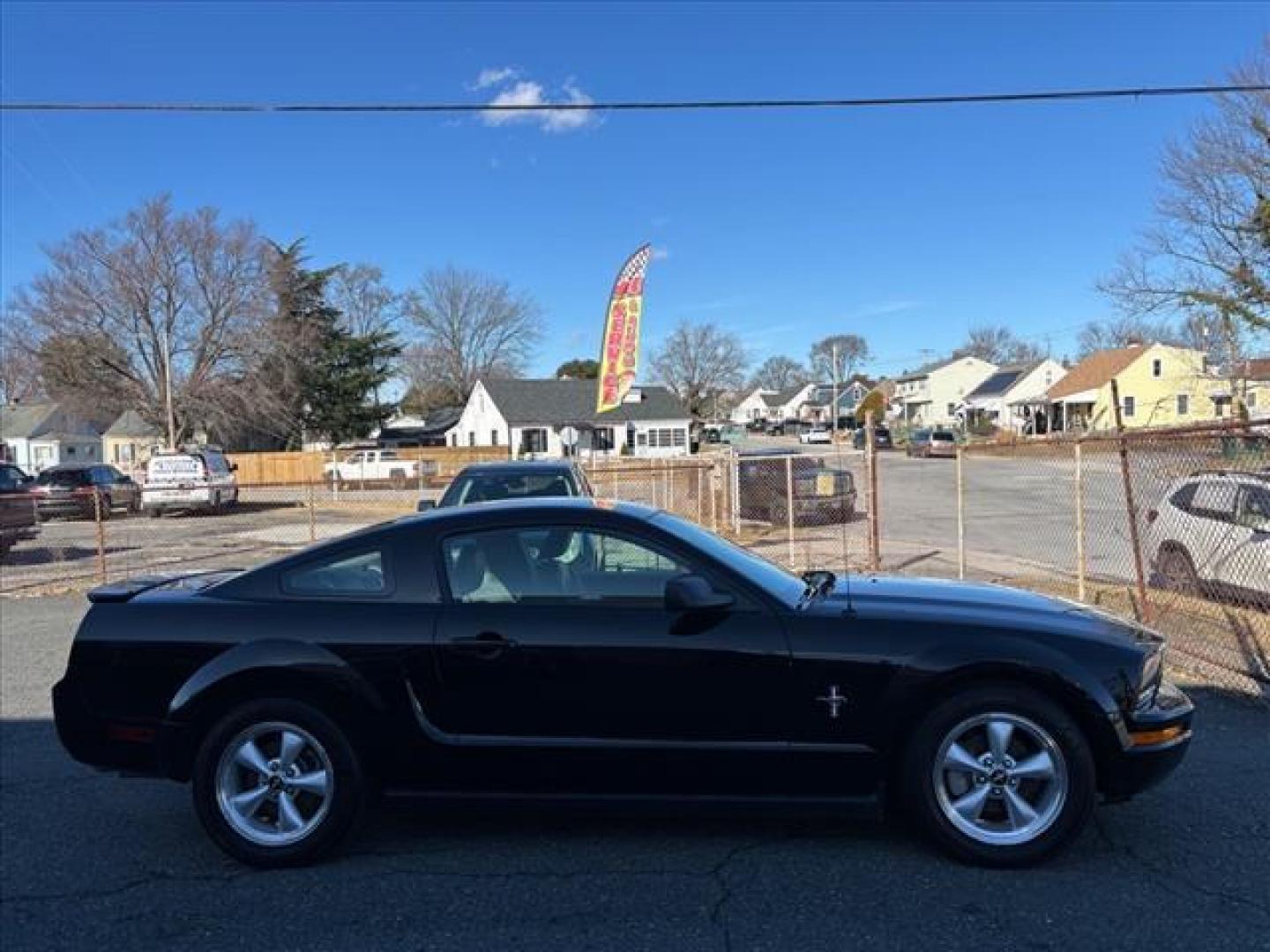 2007 Black Ford Mustang V6 Premium (1ZVFT80NX75) with an 4.0L 4.0L V6 210hp 240ft. lbs. Fuel Injected engine, Automatic transmission, located at 50 Eastern Blvd., Essex, MD, 21221, (410) 686-3444, 39.304367, -76.484947 - Photo#4