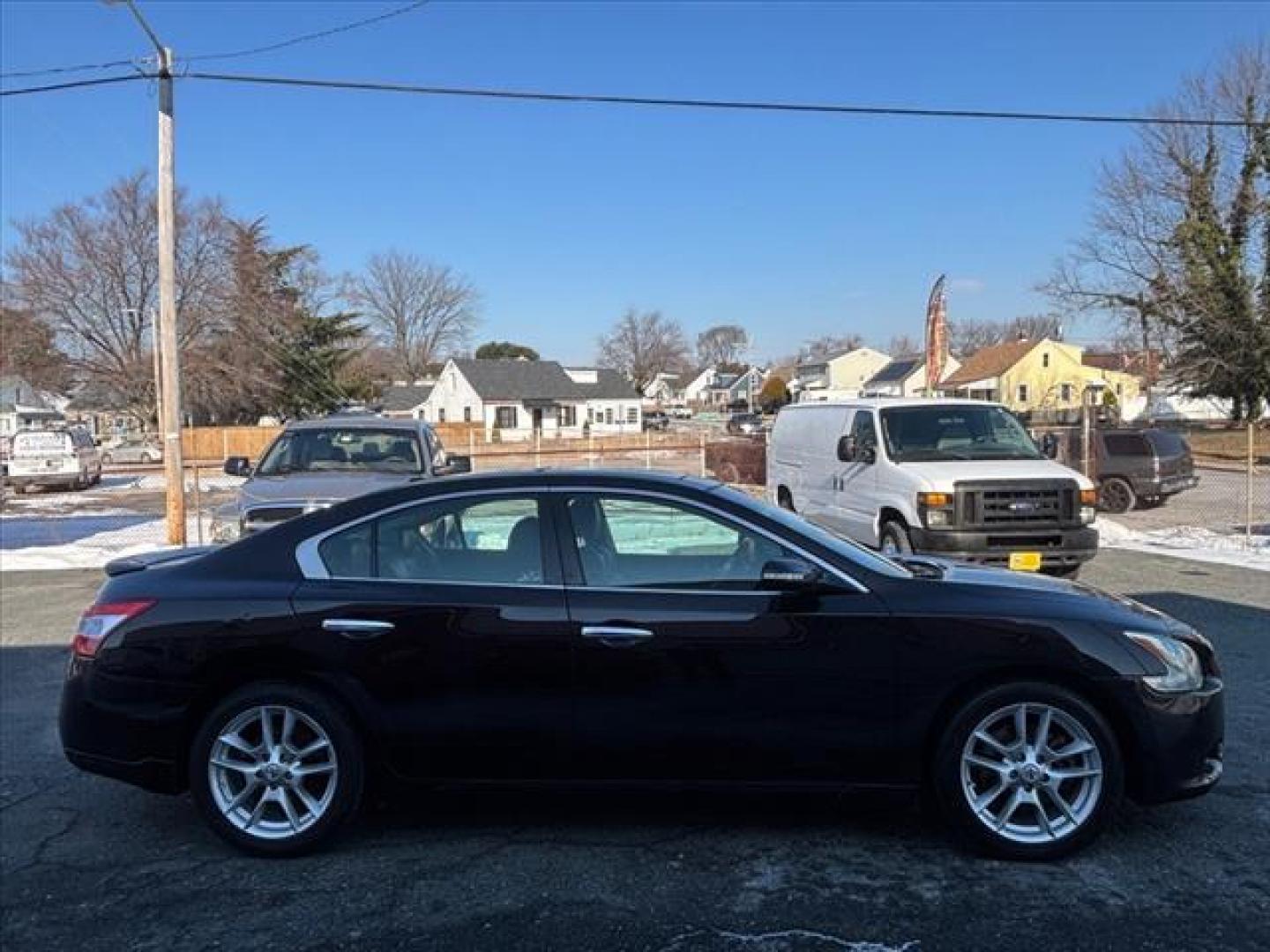 2011 Crimson Black Nissan Maxima 3.5 SV (1N4AA5AP6BC) with an 3.5L 3.5L V6 290hp 261ft. lbs. Sequential-Port F.I. engine, Xtronic CVT transmission, located at 50 Eastern Blvd., Essex, MD, 21221, (410) 686-3444, 39.304367, -76.484947 - Photo#5