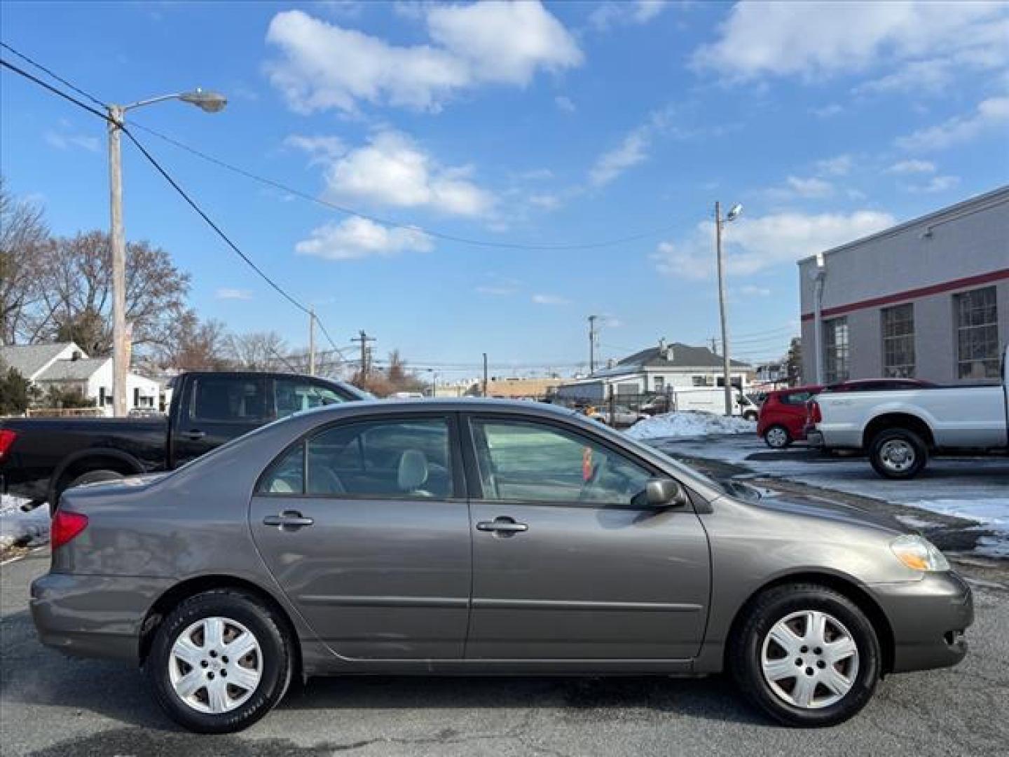 2007 Phantom Gray Pearl Toyota Corolla LE (1NXBR30E67Z) with an 1.8L 1.8L I4 126hp 122ft. lbs. Fuel Injected engine, 4-Speed Automatic transmission, located at 50 Eastern Blvd., Essex, MD, 21221, (410) 686-3444, 39.304367, -76.484947 - Photo#1