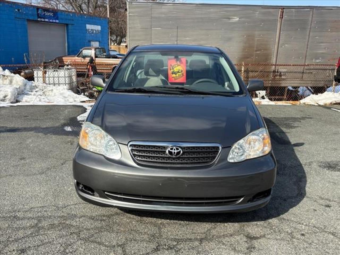 2007 Phantom Gray Pearl Toyota Corolla LE (1NXBR30E67Z) with an 1.8L 1.8L I4 126hp 122ft. lbs. Fuel Injected engine, 4-Speed Automatic transmission, located at 50 Eastern Blvd., Essex, MD, 21221, (410) 686-3444, 39.304367, -76.484947 - Photo#4