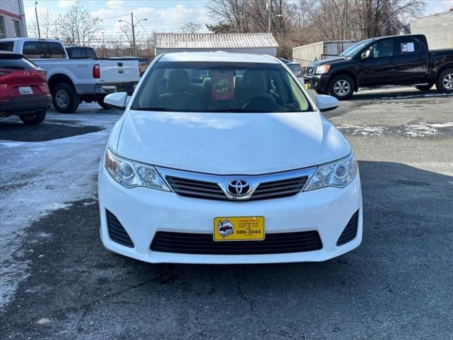 2012 Super White Toyota Camry LE (4T1BF1FK6CU) with an 2.5L 2.5L I4 178hp 170ft. lbs. Sequential-Port F.I. engine, 6-Speed Shiftable Automatic transmission, located at 50 Eastern Blvd., Essex, MD, 21221, (410) 686-3444, 39.304367, -76.484947 - Photo#7