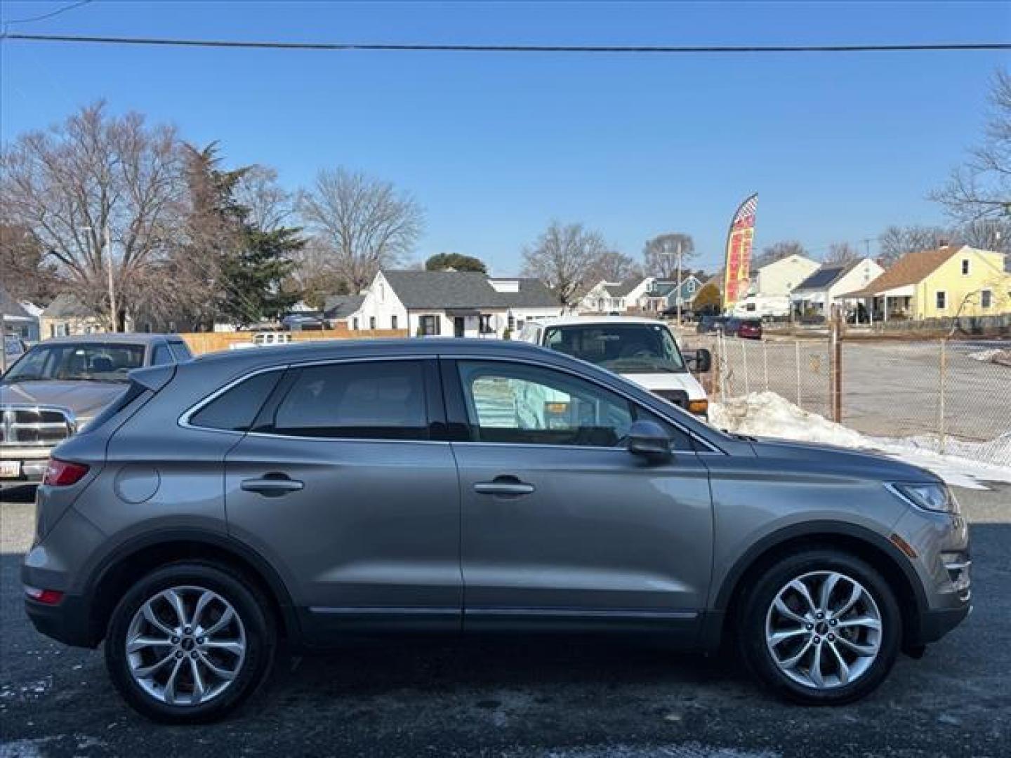 2016 Ingot Silver Lincoln MKC Select (5LMCJ2C98GU) with an 2.0L 4 Cylinder Turbocharged engine, Automatic transmission, located at 50 Eastern Blvd., Essex, MD, 21221, (410) 686-3444, 39.304367, -76.484947 - Photo#4