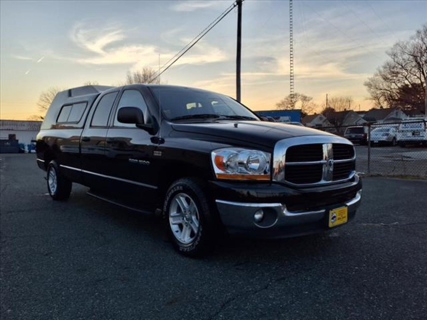 2006 Dodge RAM 1500 SLT 4dr (1D7HA18276J) with an 5.7L 8 Cylinder Sequential-Port F.I. engine, Automatic transmission, located at 50 Eastern Blvd., Essex, MD, 21221, (410) 686-3444, 39.304367, -76.484947 - Photo#6